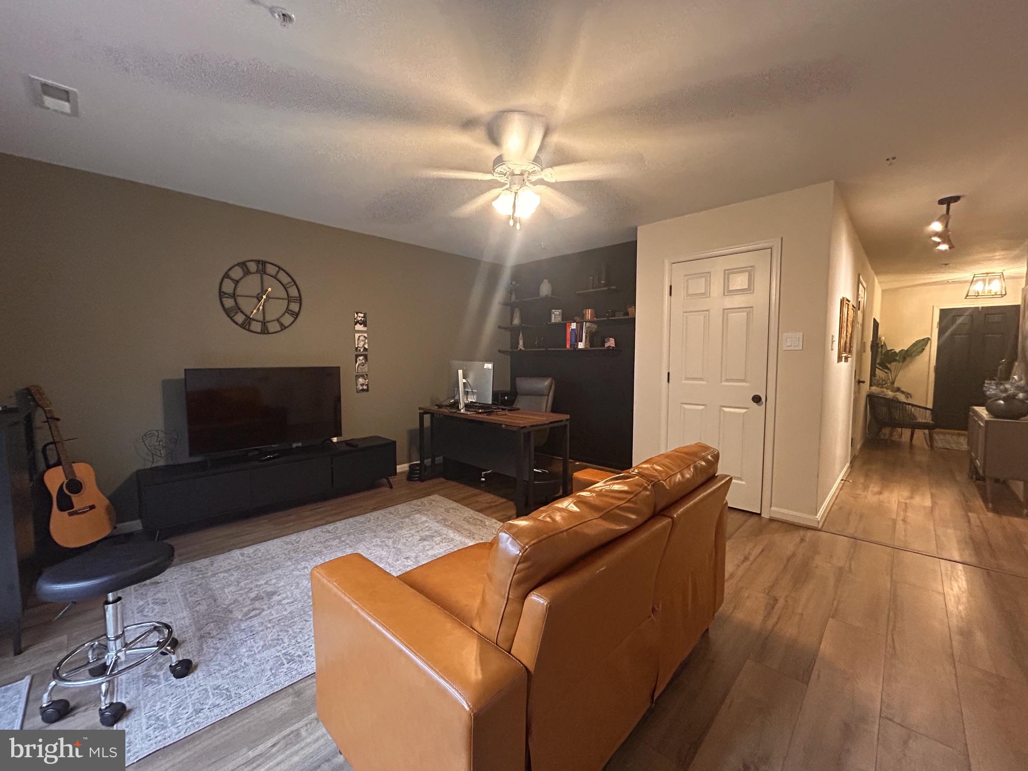 527 SYLVAN COURT