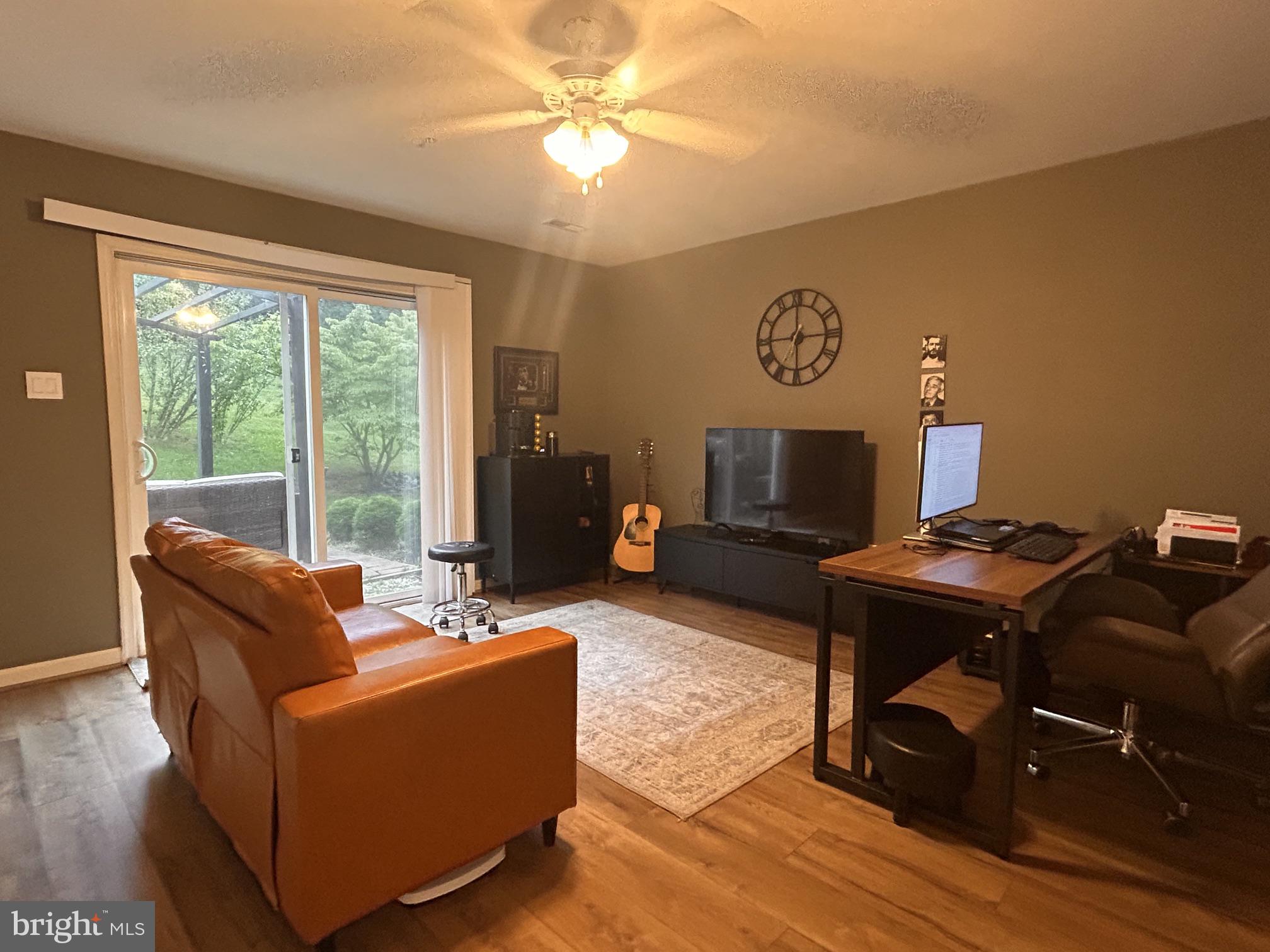 527 SYLVAN COURT