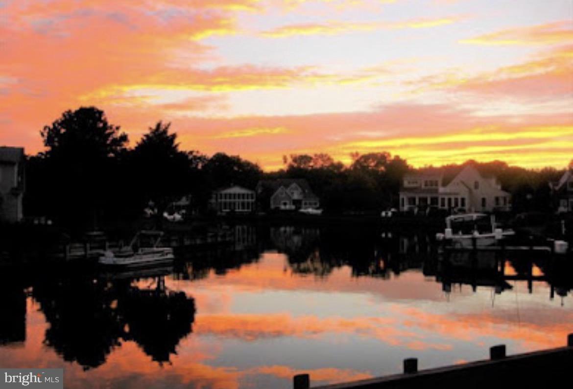 945 YACHT CLUB DRIVE