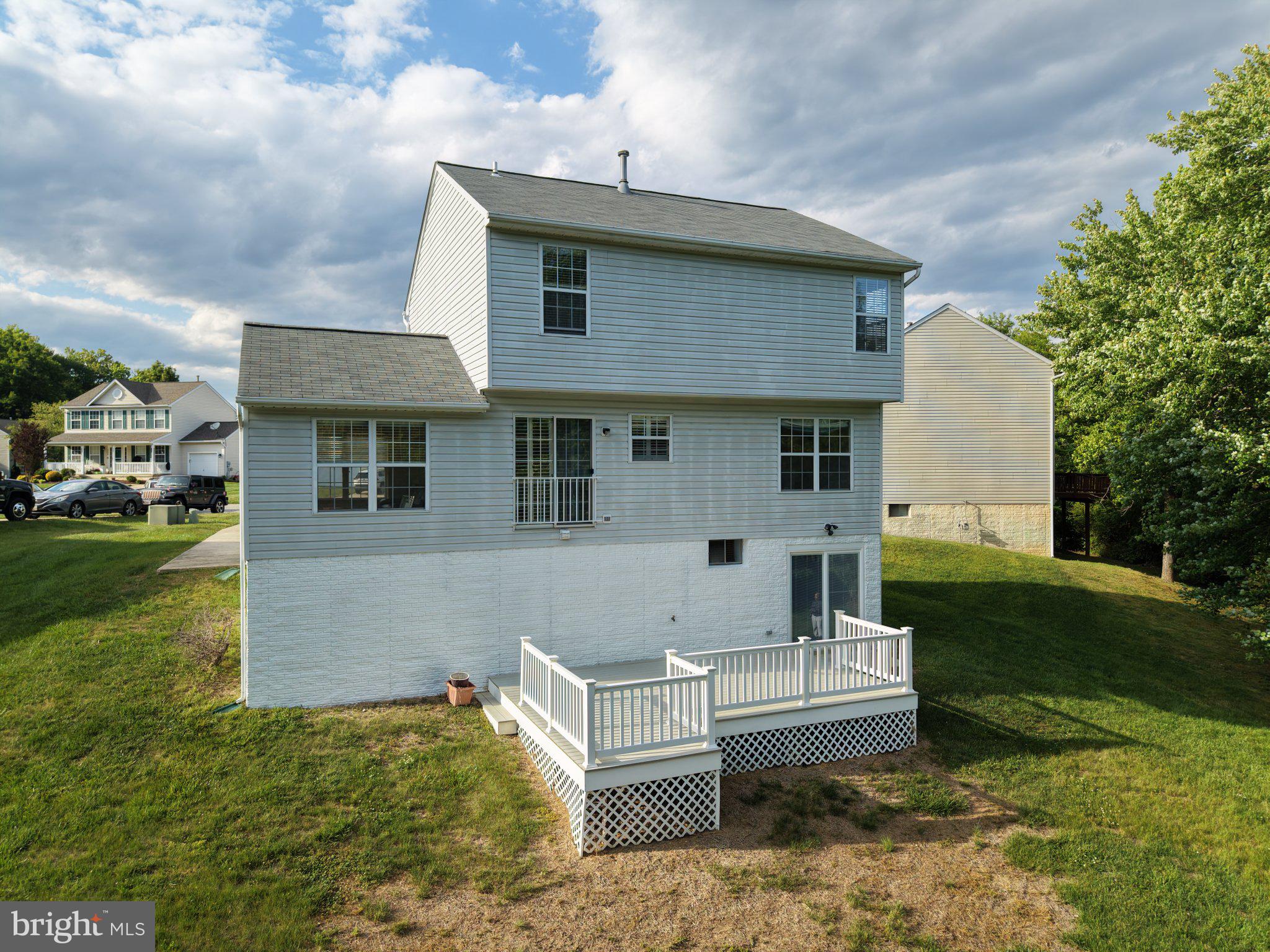 SOUTH HAMPTON - Residential