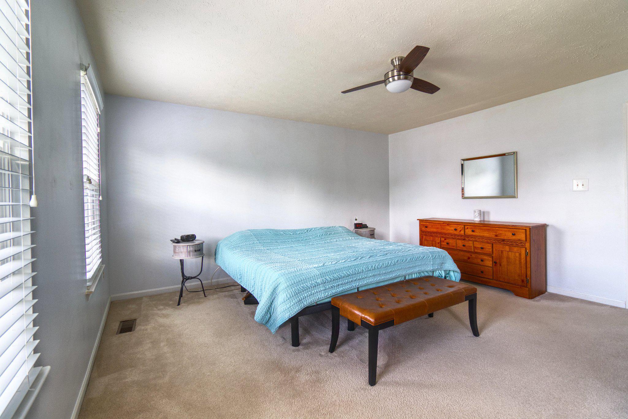 SOUTH HAMPTON - Residential