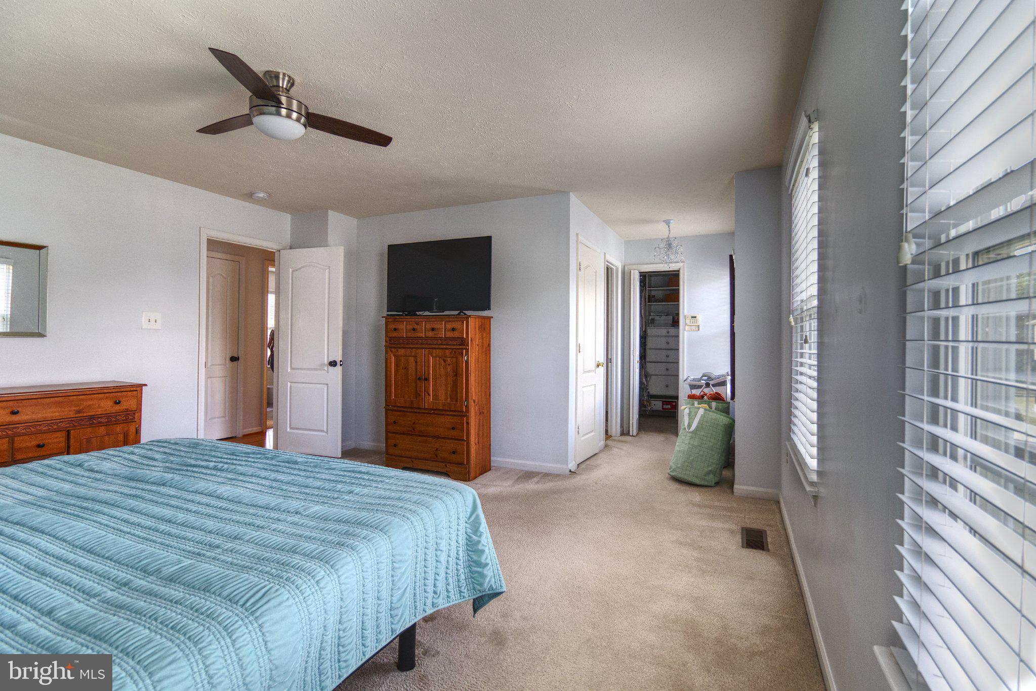 SOUTH HAMPTON - Residential