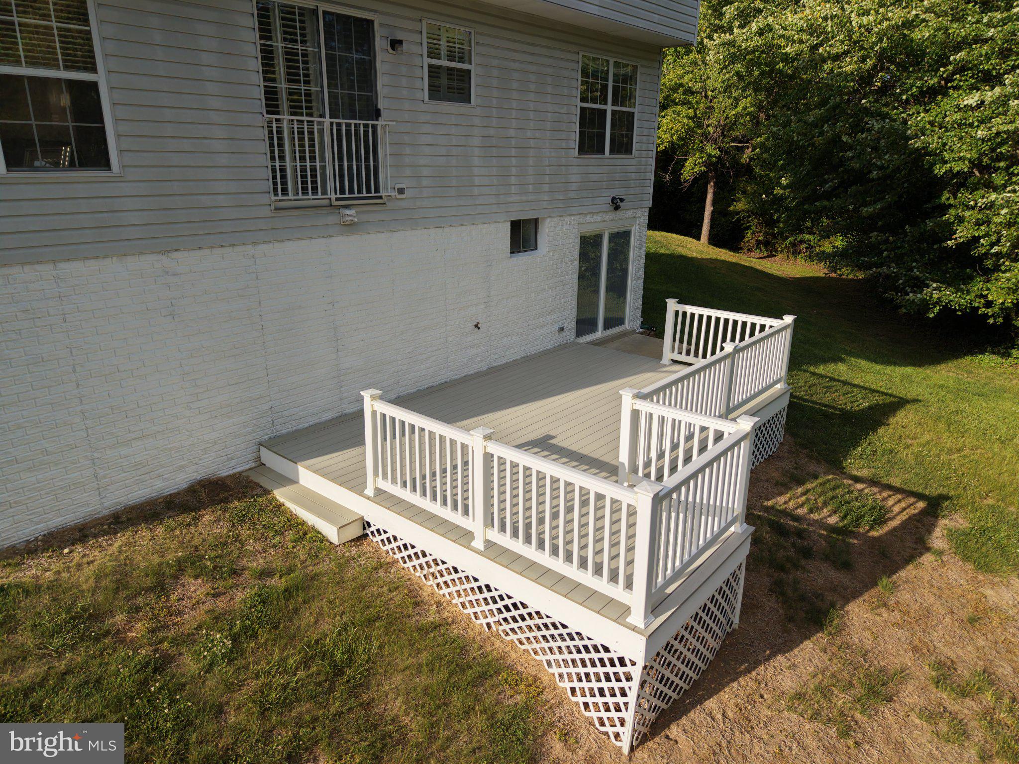 SOUTH HAMPTON - Residential