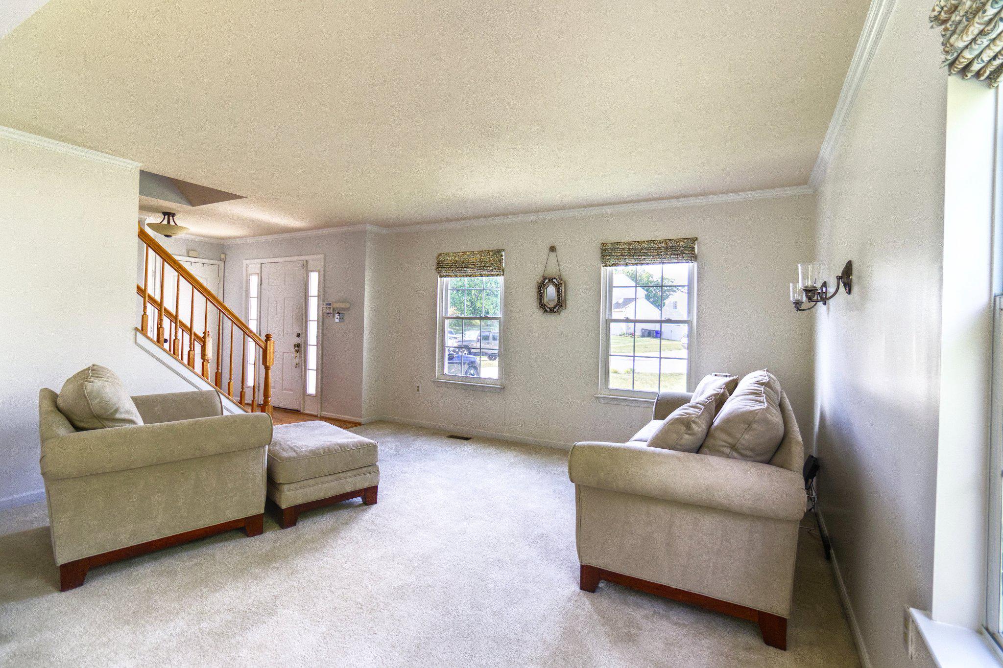 SOUTH HAMPTON - Residential