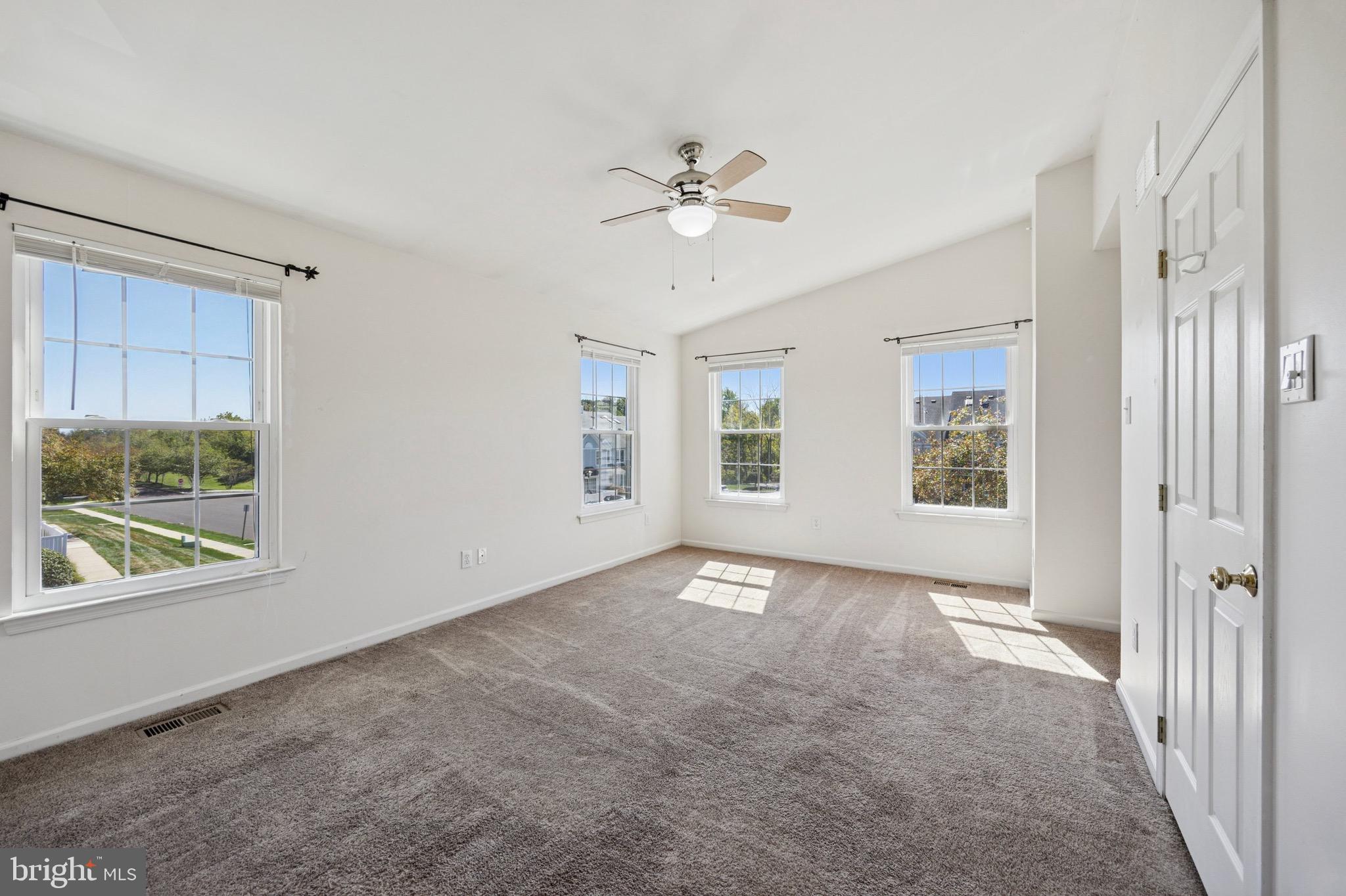 WARWICK GREENE - Residential