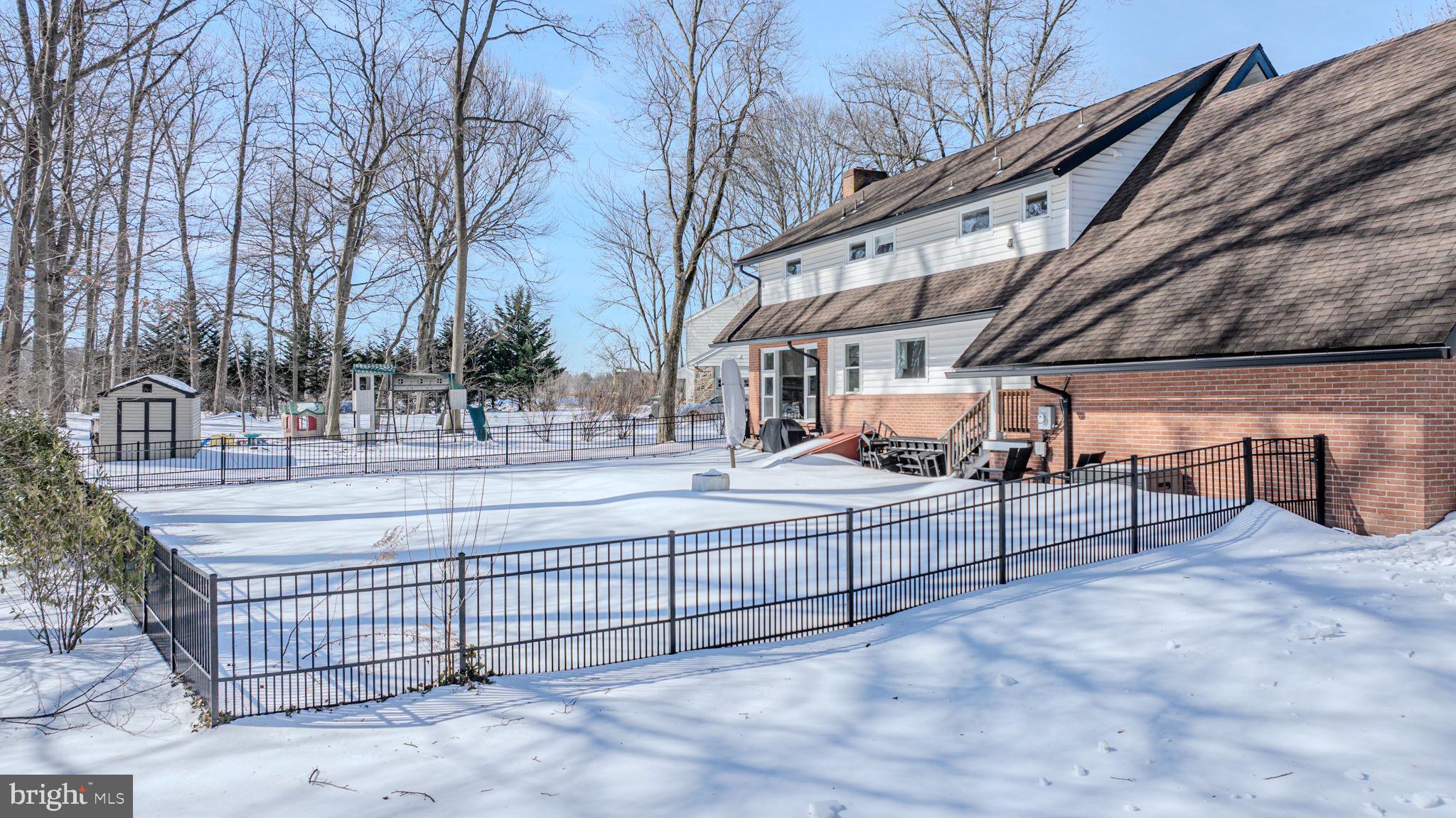 HEATHERBROOKE - Residential