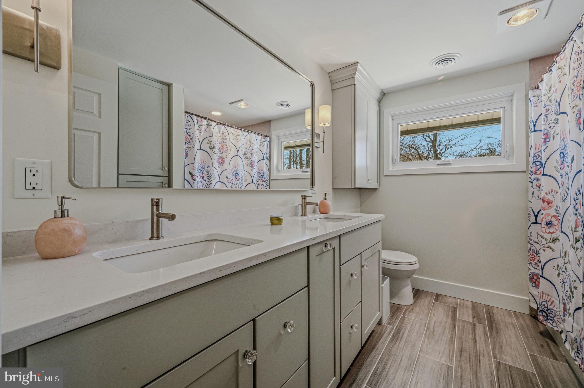 HEATHERBROOKE - Residential