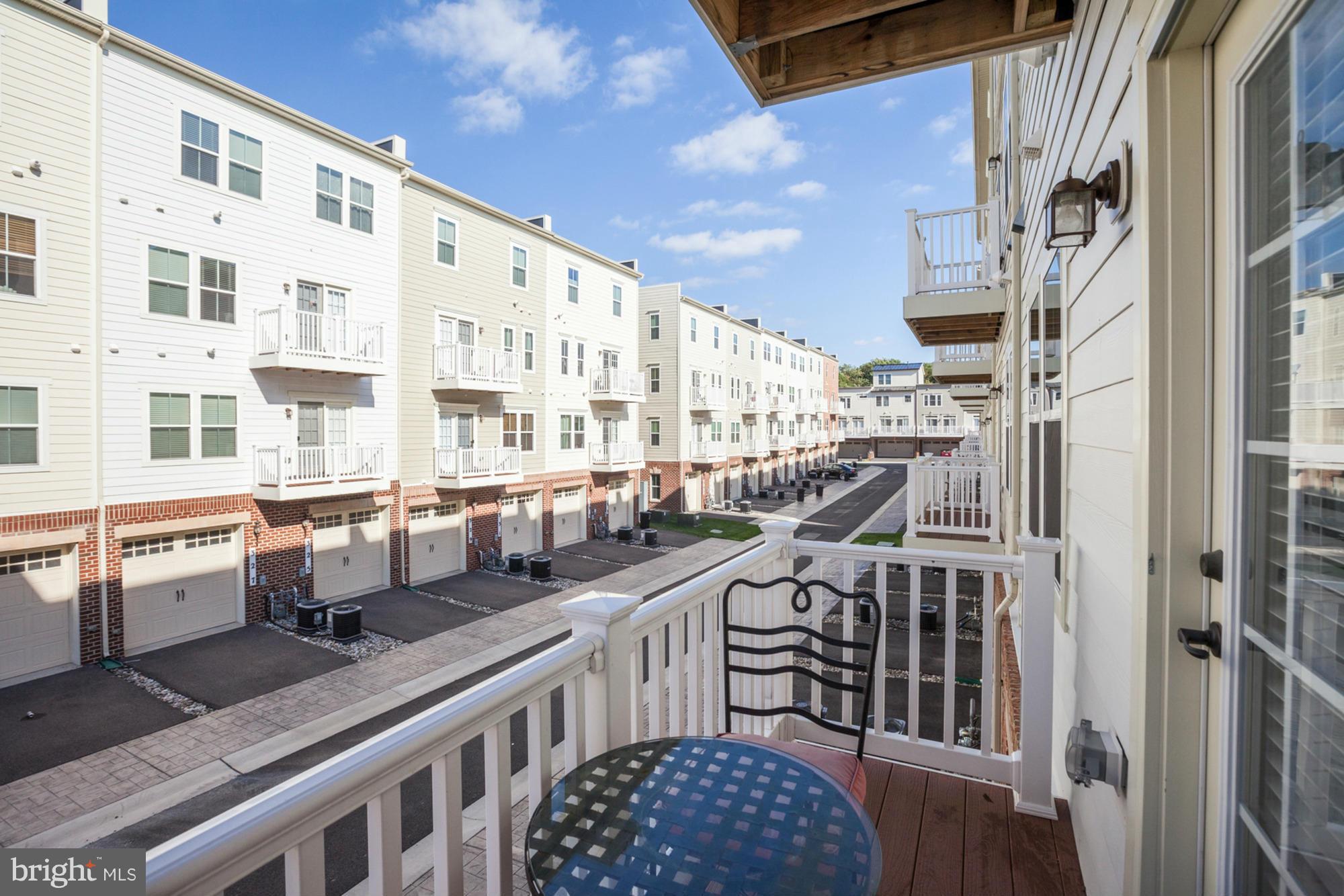 PARKLANDS AT WATKINS MILL - Residential