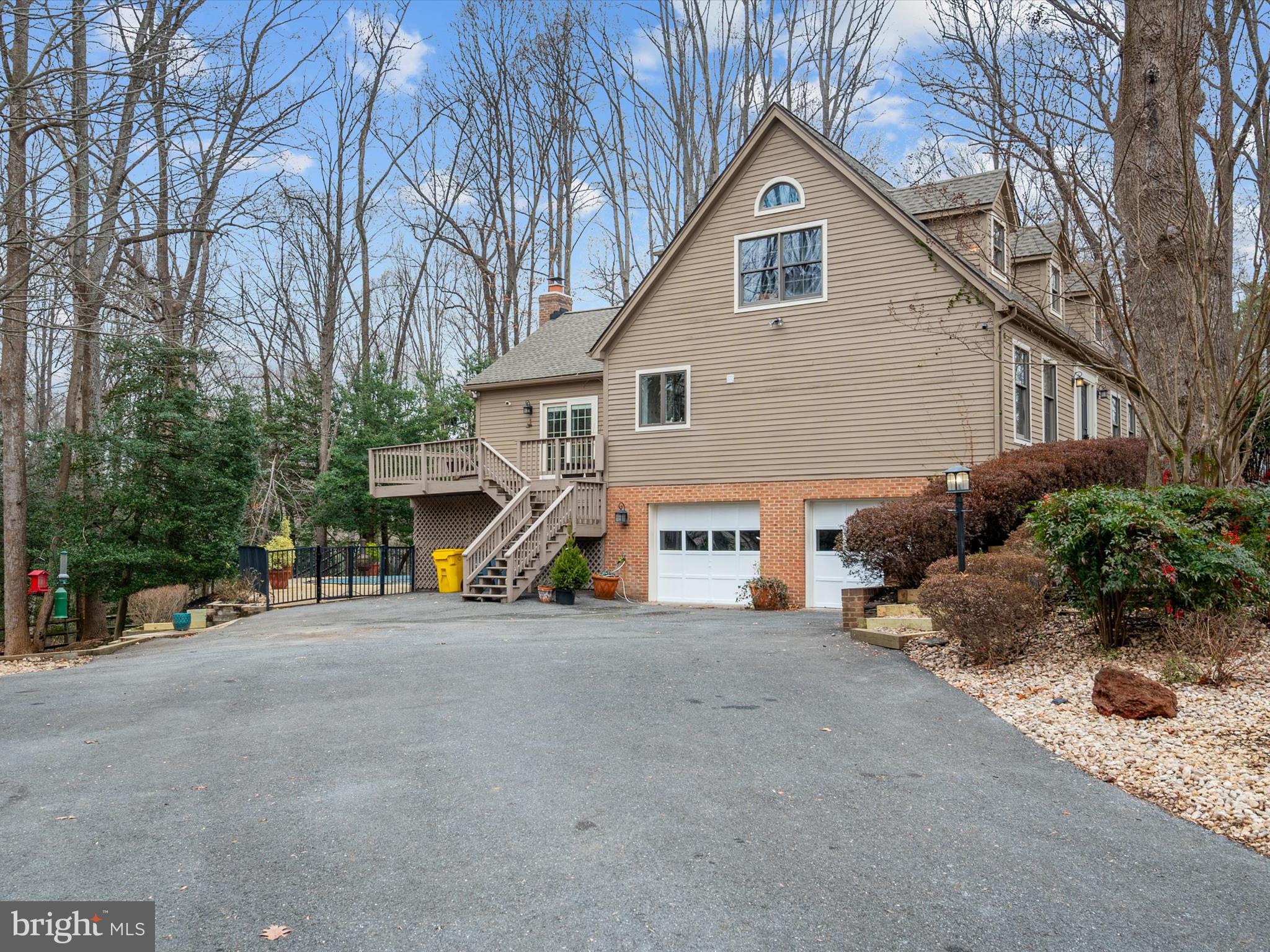 NORTH RIVER FOREST - Residential