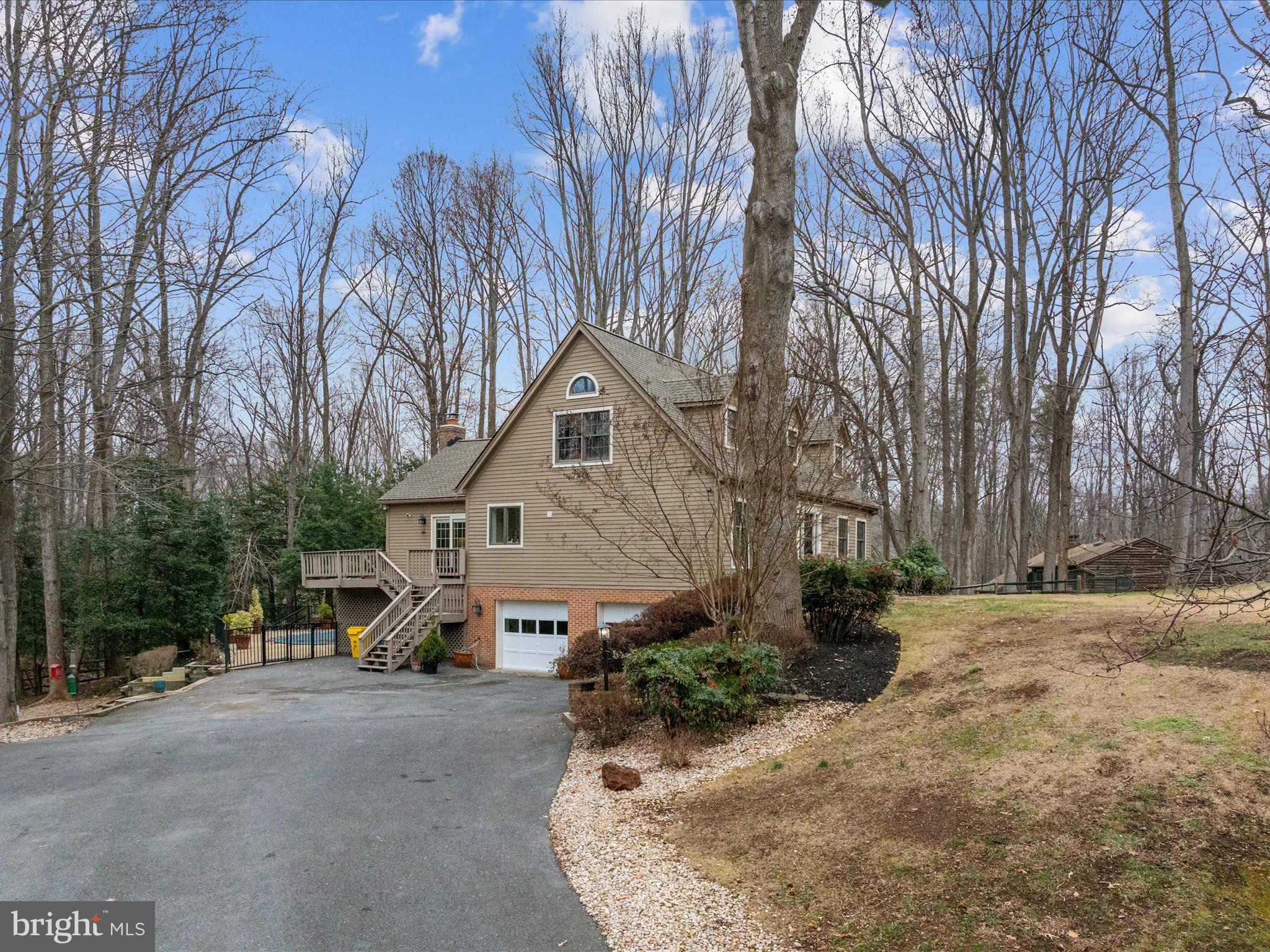 NORTH RIVER FOREST - Residential