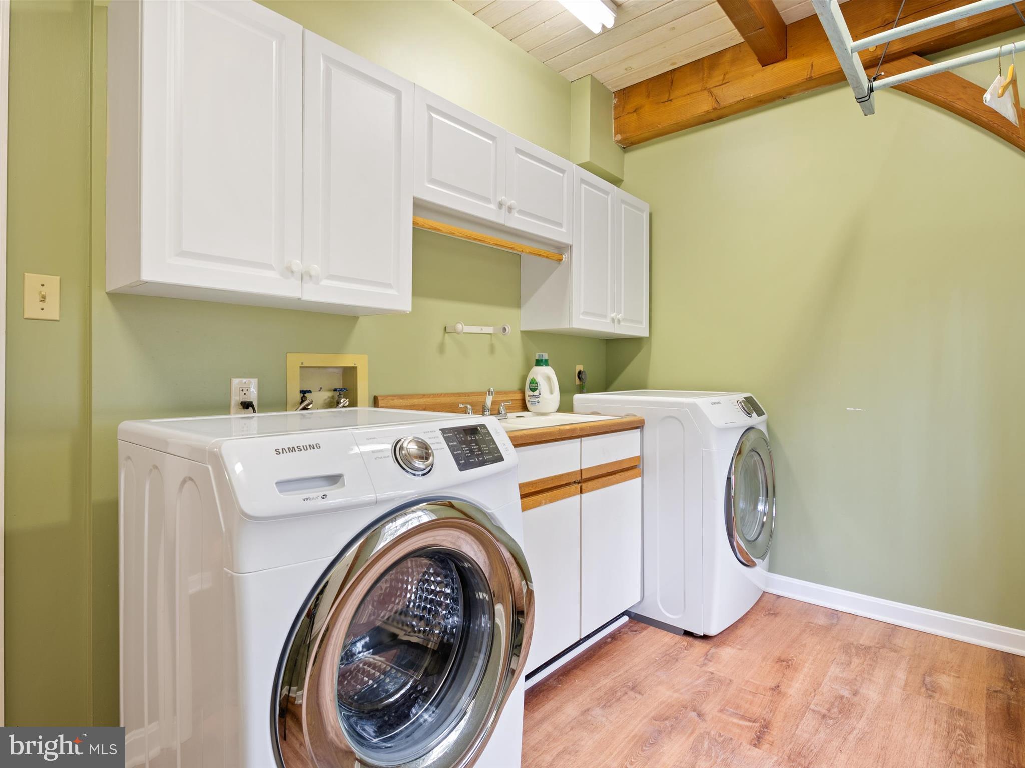 NORTH RIVER FOREST - Residential