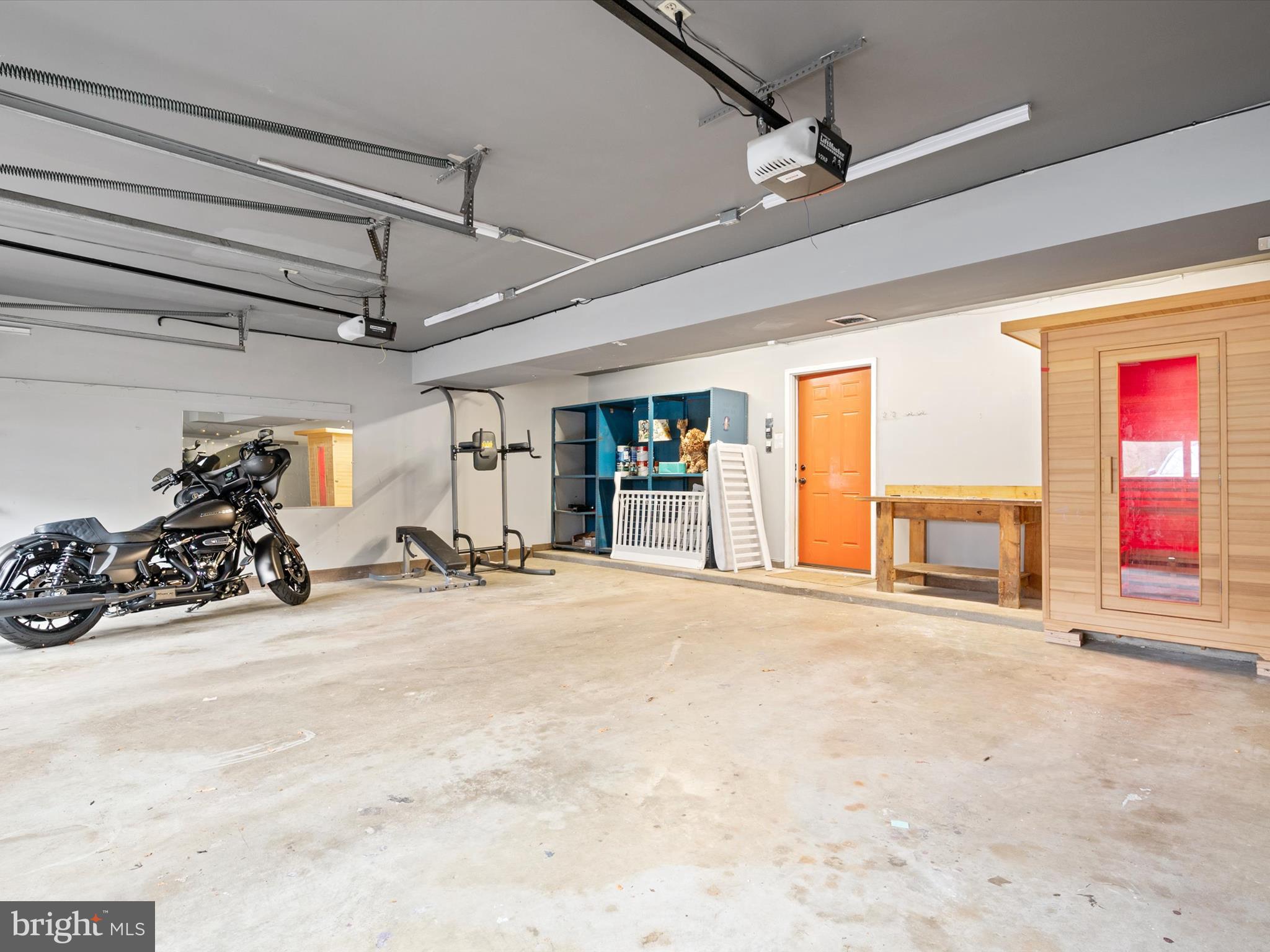 NORTH RIVER FOREST - Residential