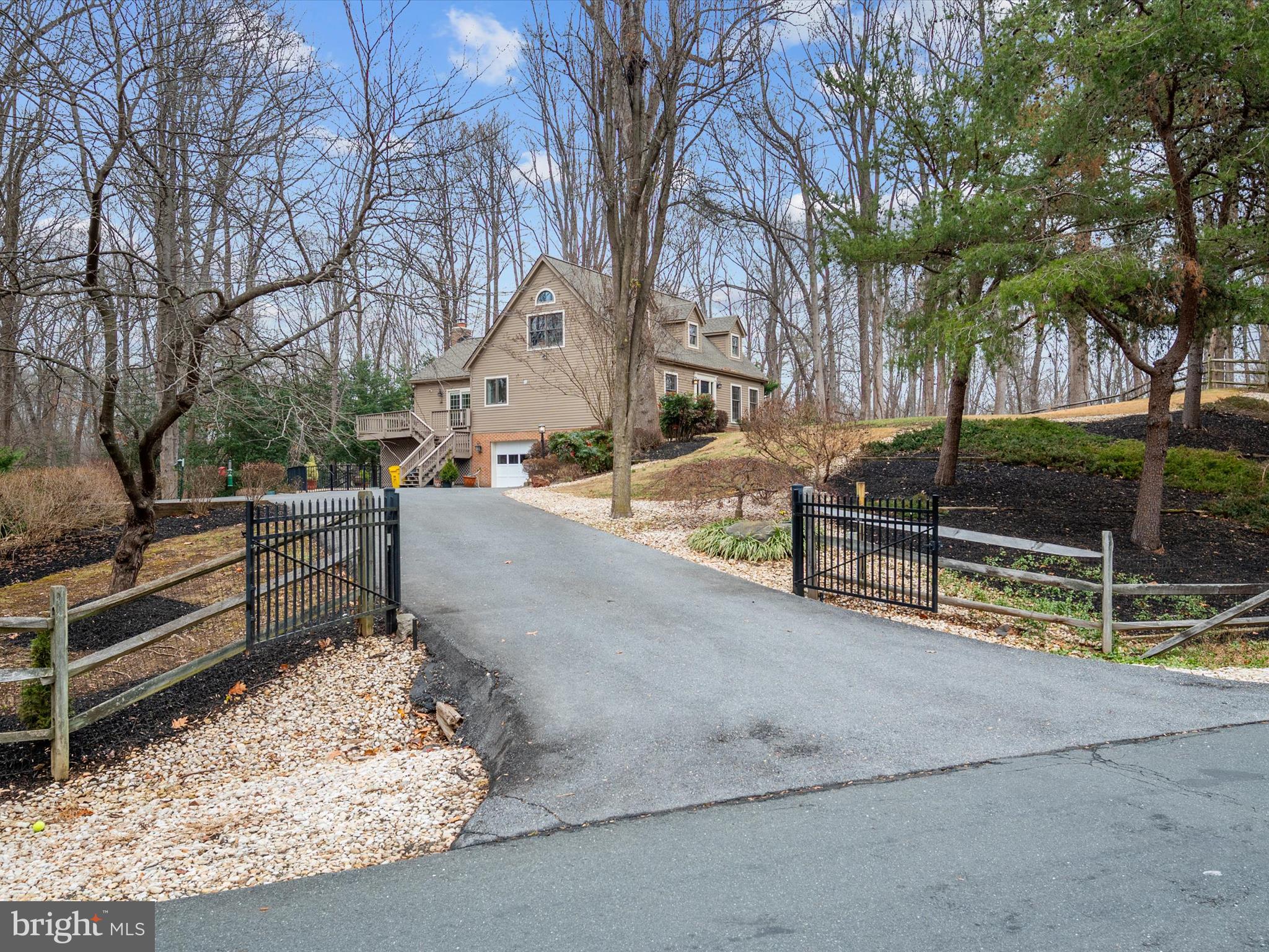 NORTH RIVER FOREST - Residential