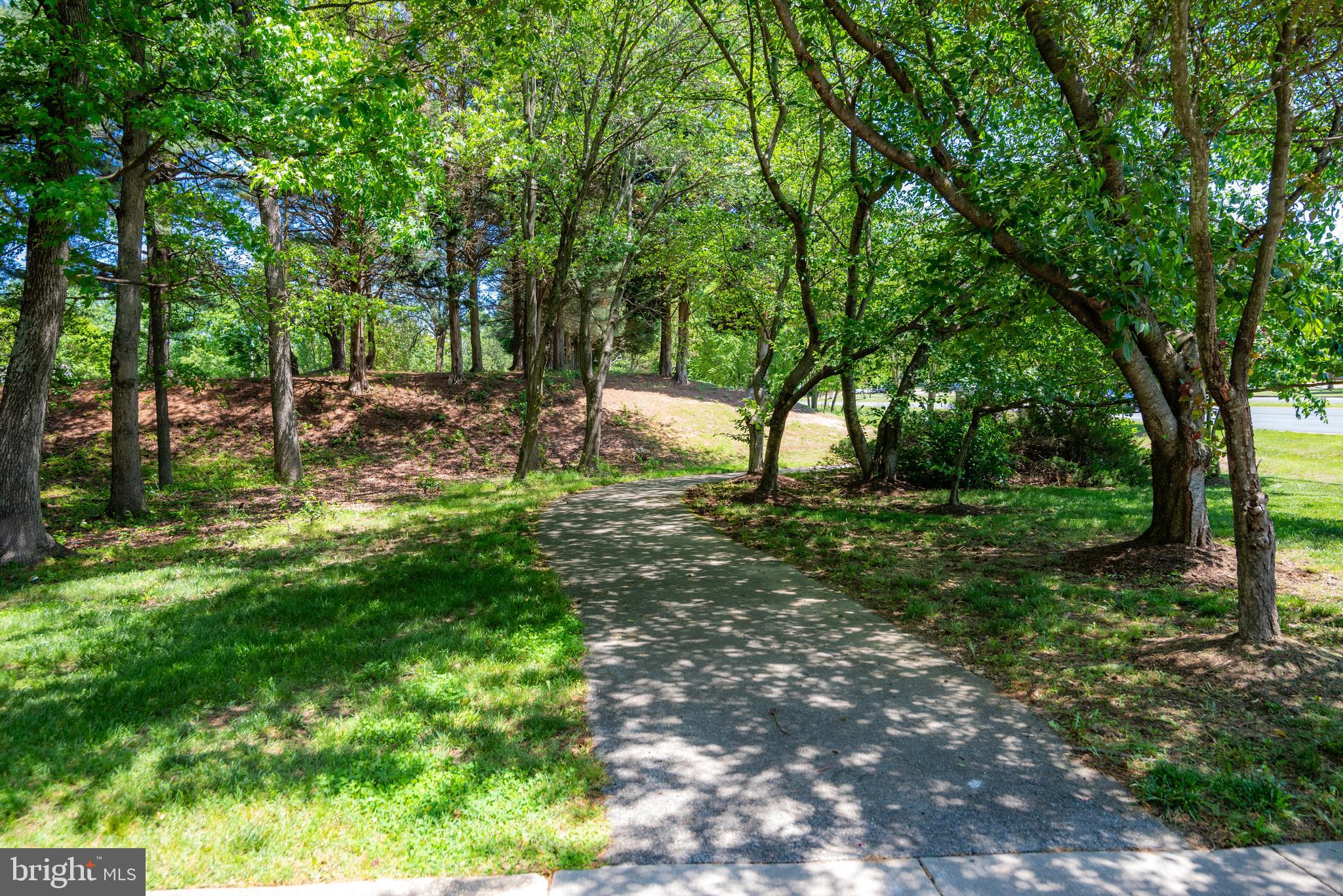 ST CHARLES HAMPSHIRE - Residential