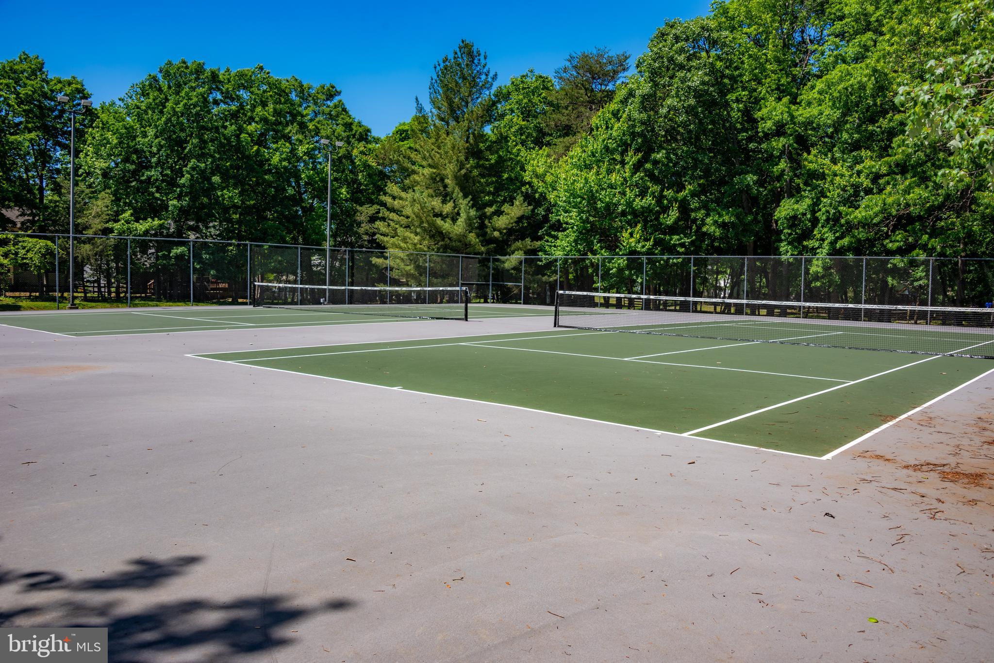 ST CHARLES HAMPSHIRE - Residential