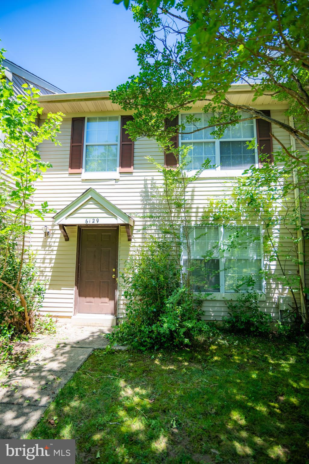 ST CHARLES HAMPSHIRE - Residential