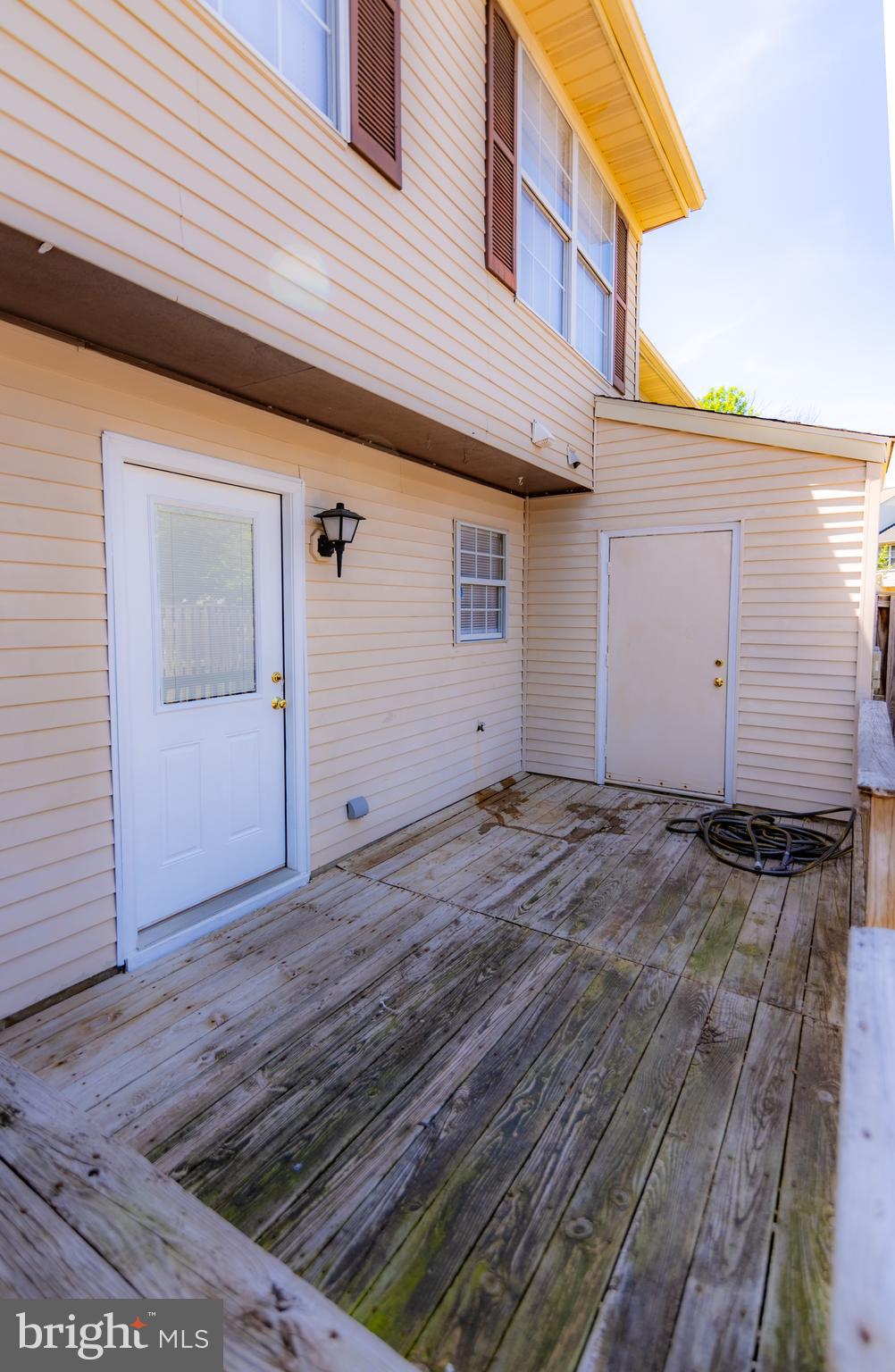 ST CHARLES HAMPSHIRE - Residential