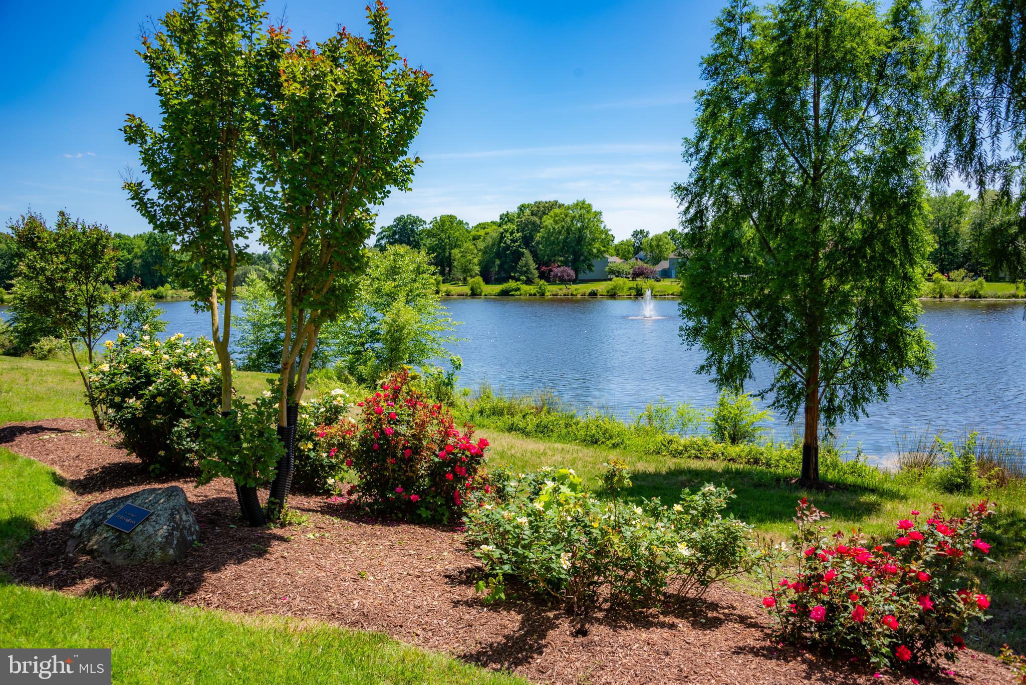 ST CHARLES HAMPSHIRE - Residential