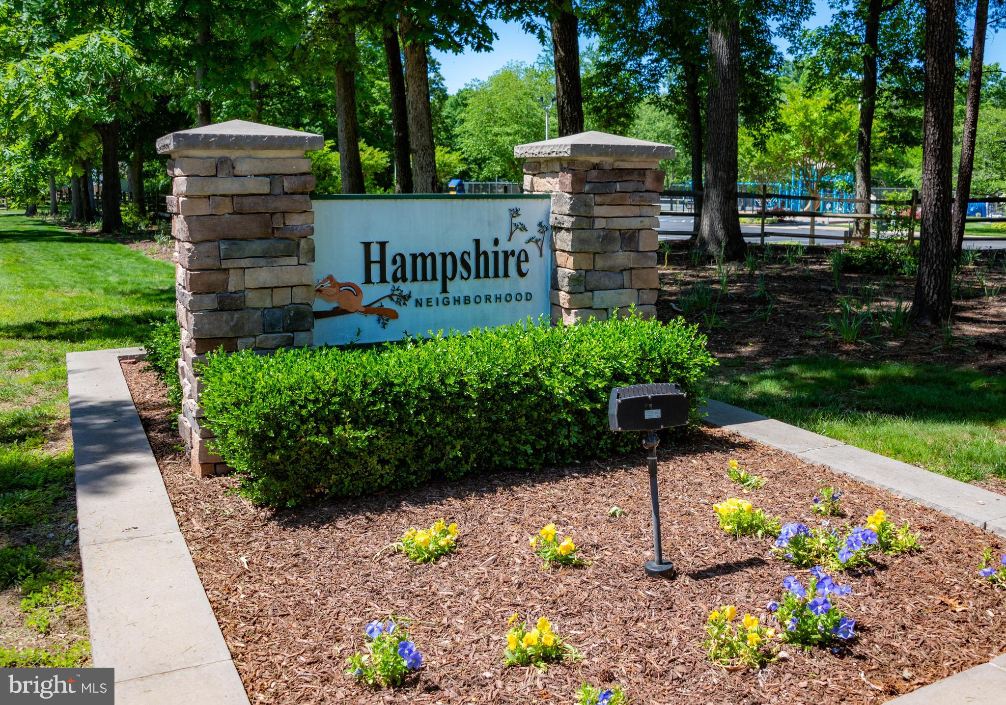 ST CHARLES HAMPSHIRE - Residential