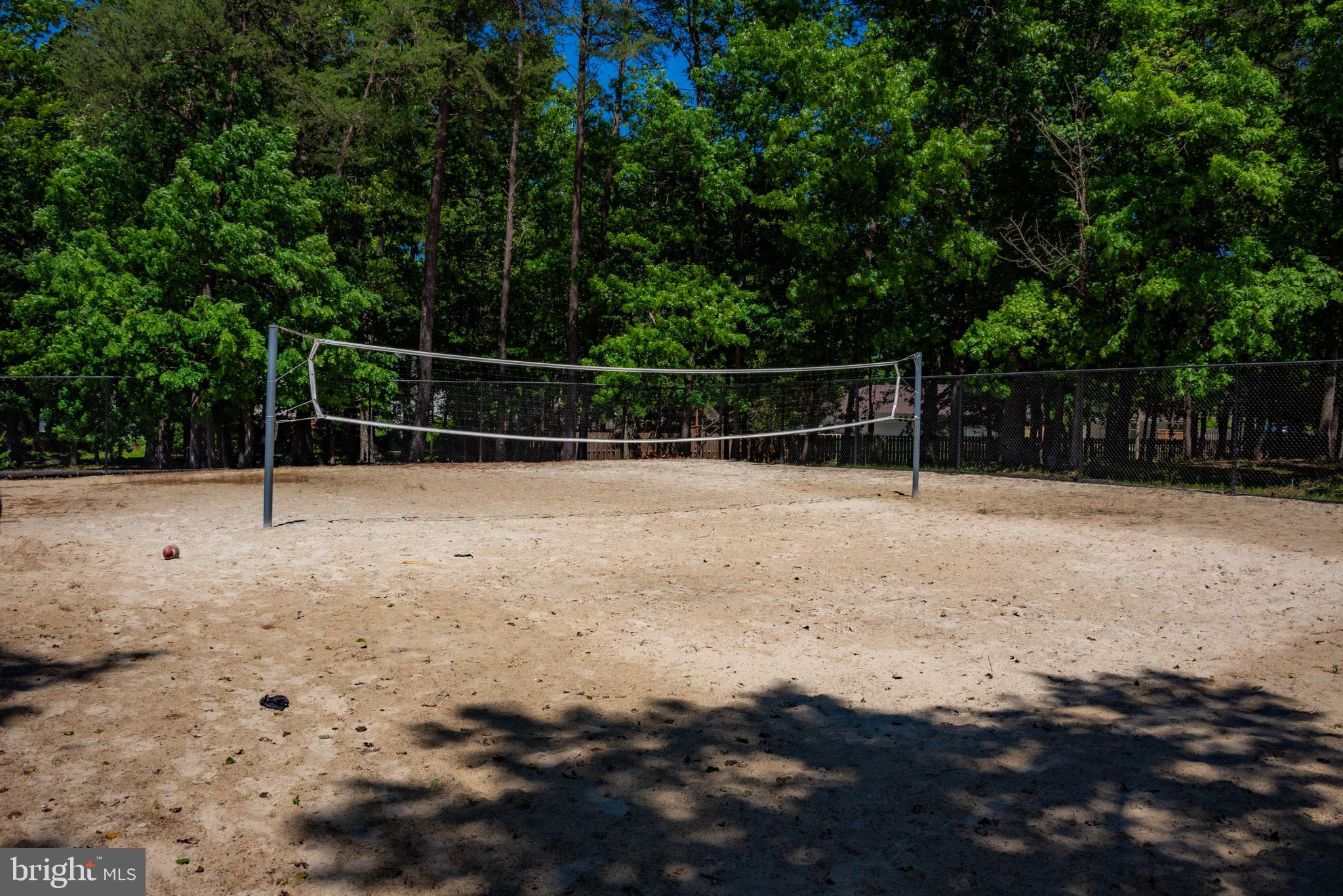 ST CHARLES HAMPSHIRE - Residential