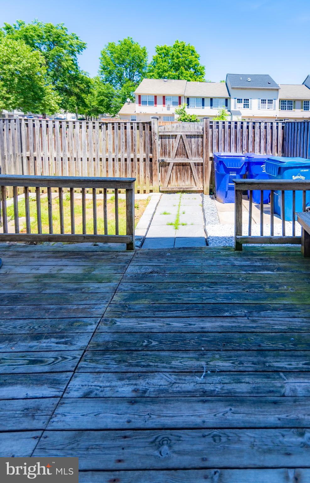 ST CHARLES HAMPSHIRE - Residential