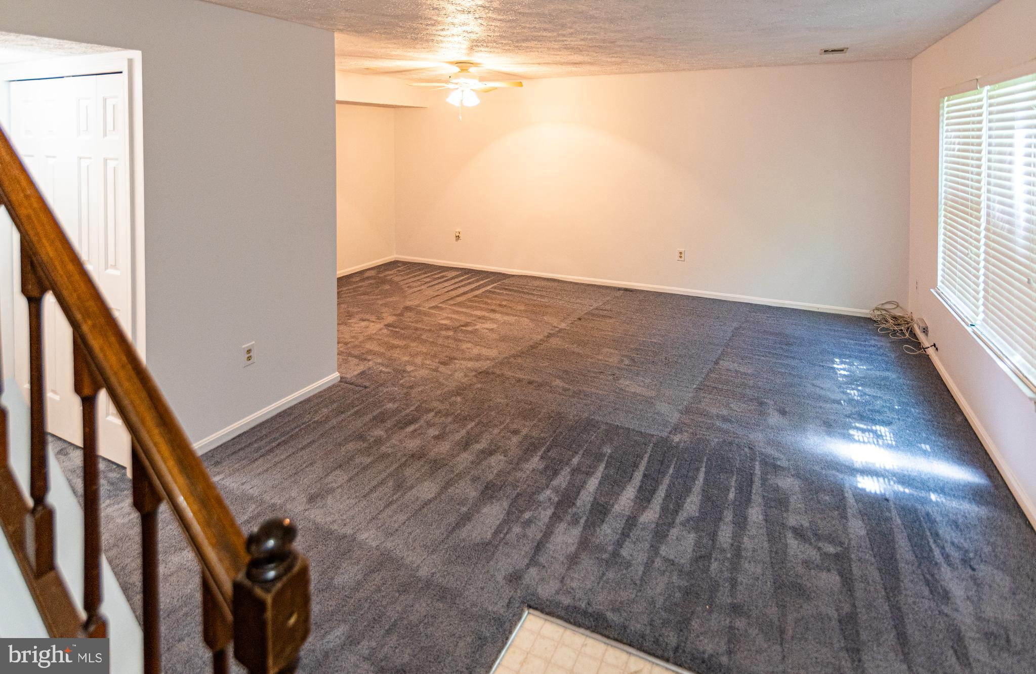 ST CHARLES HAMPSHIRE - Residential