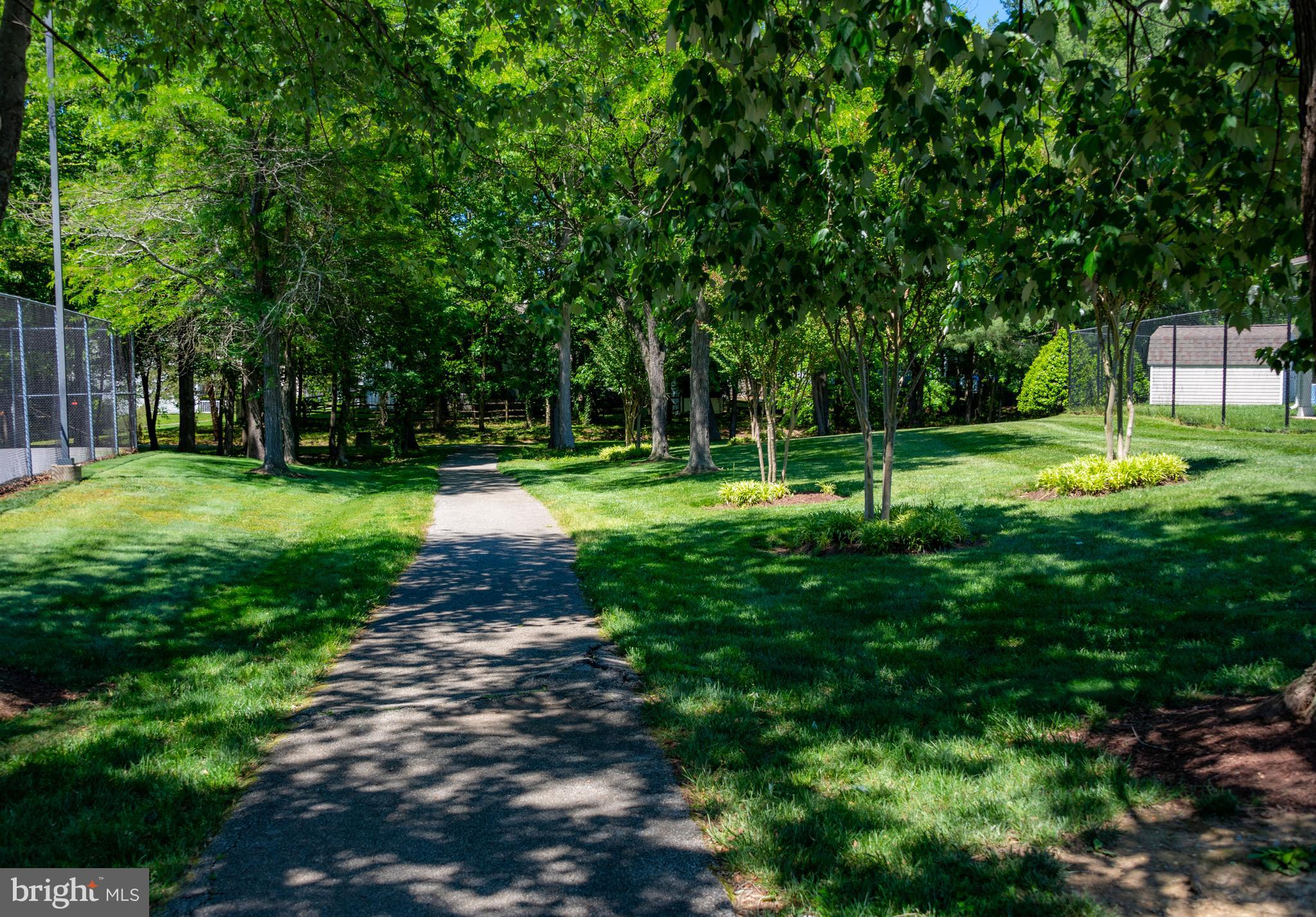 ST CHARLES HAMPSHIRE - Residential