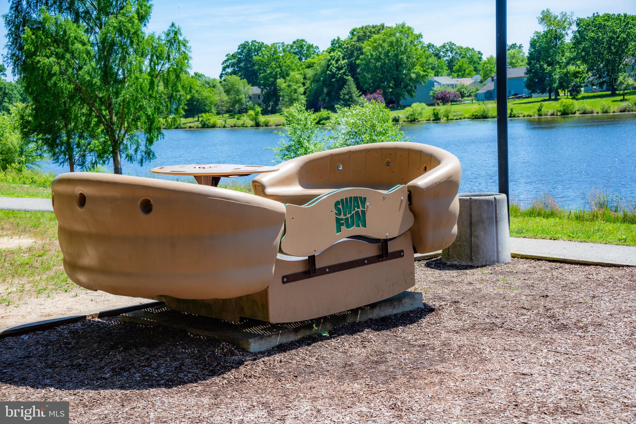 ST CHARLES HAMPSHIRE - Residential