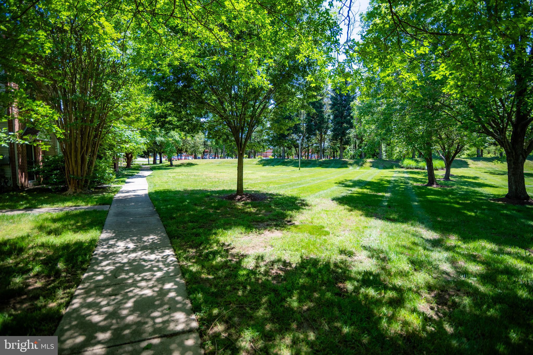 ST CHARLES HAMPSHIRE - Residential