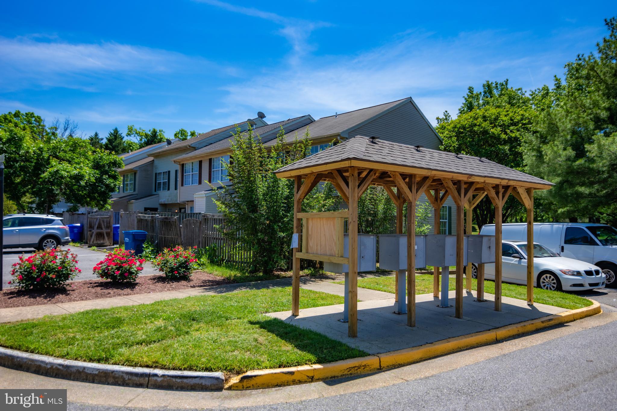 ST CHARLES HAMPSHIRE - Residential