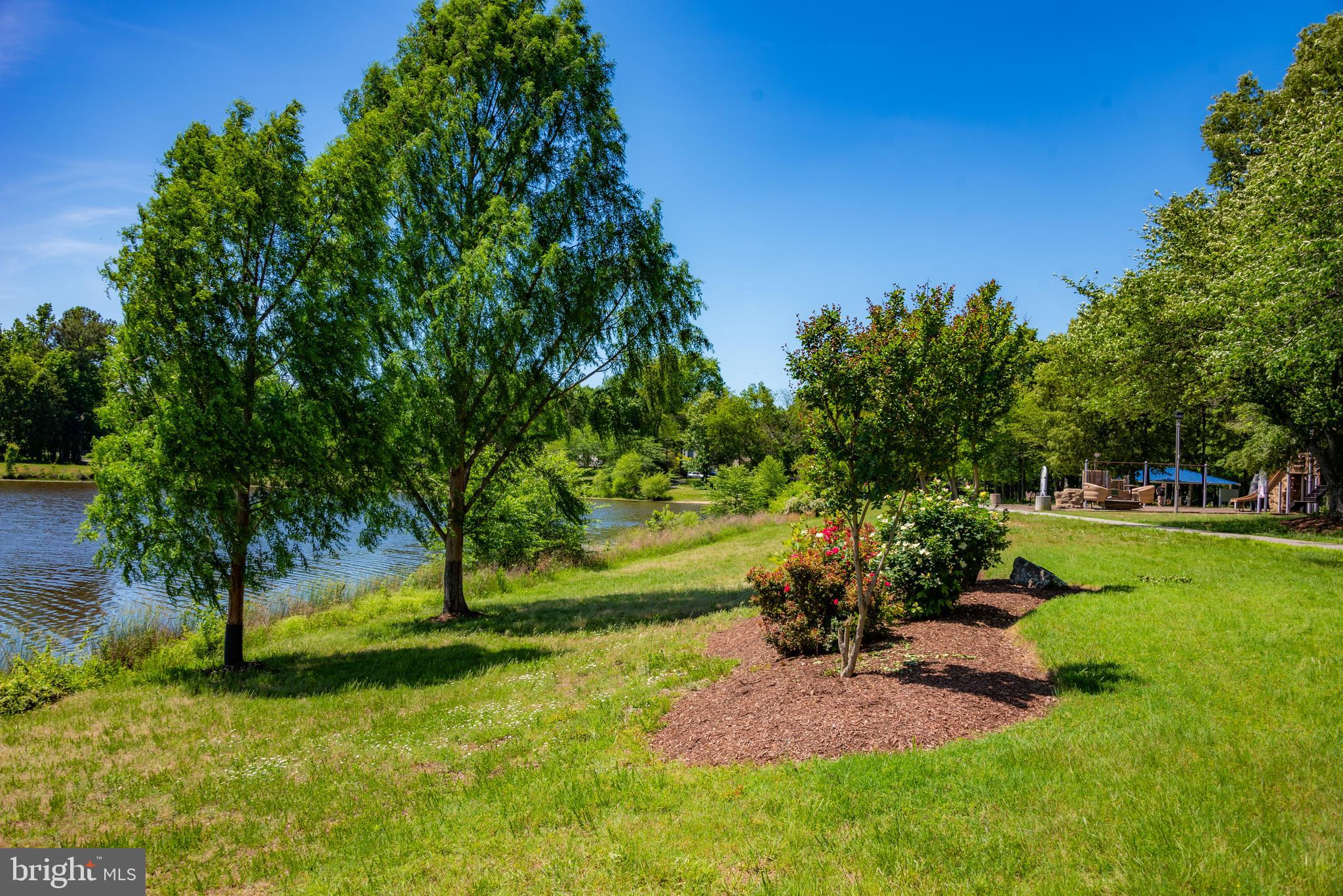 ST CHARLES HAMPSHIRE - Residential