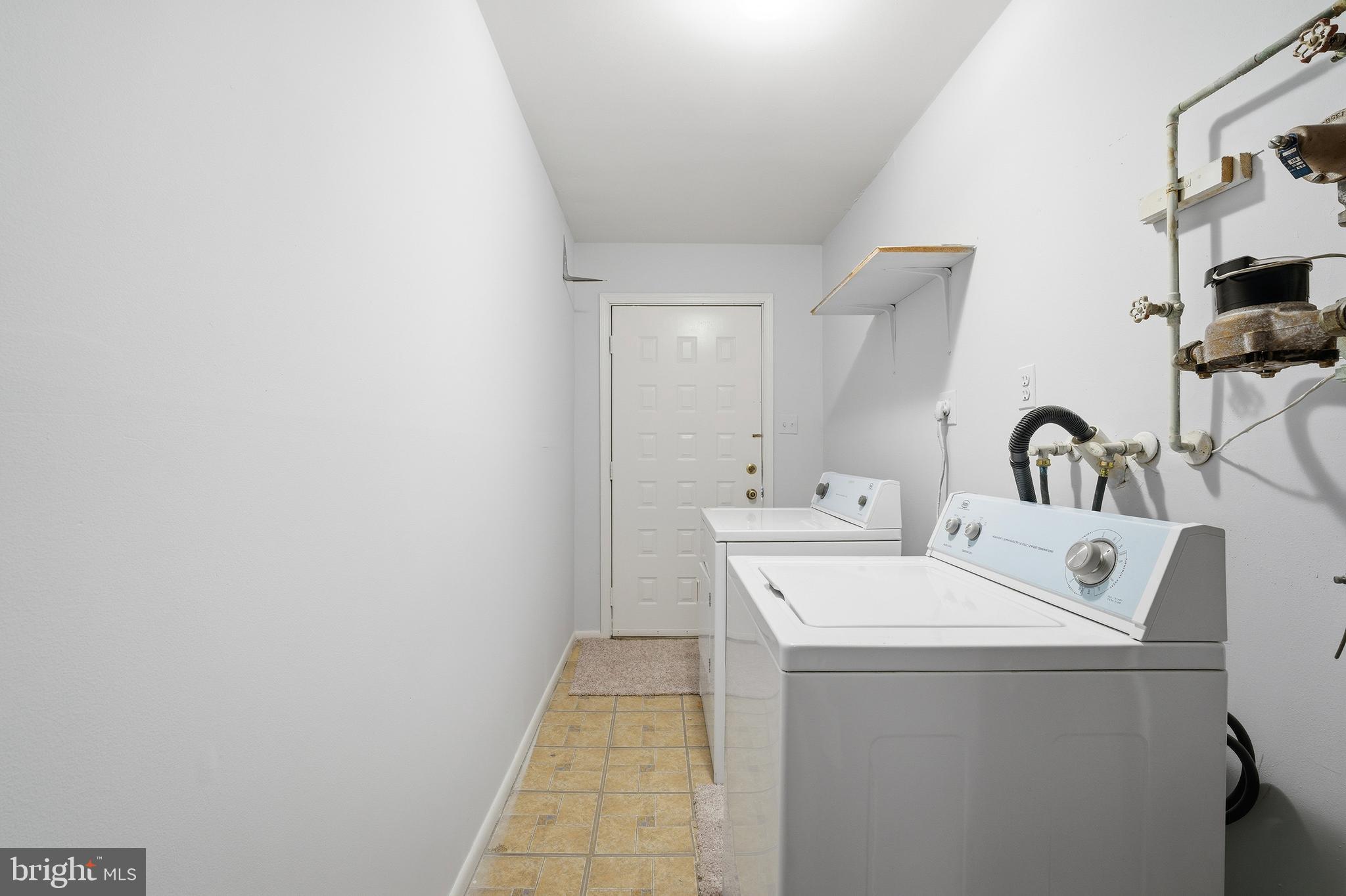 CHERRYWOOD CONDO - Residential