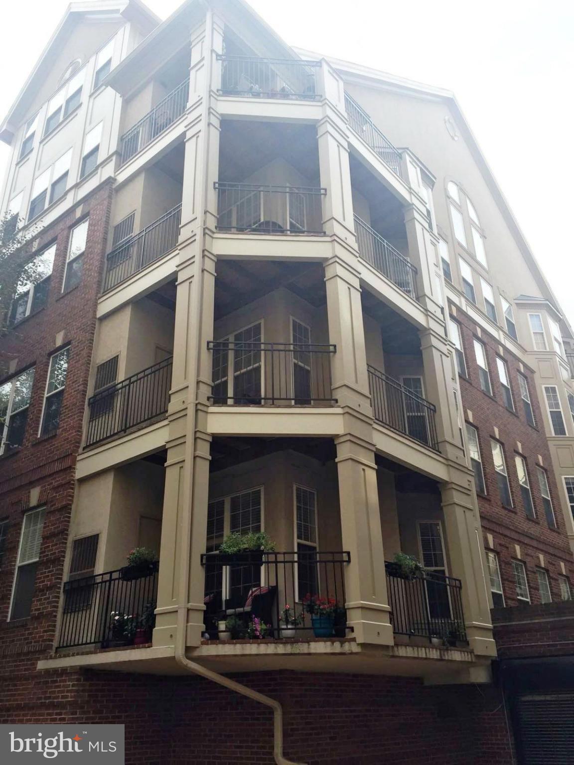 COURTHOUSE HILL - Residential