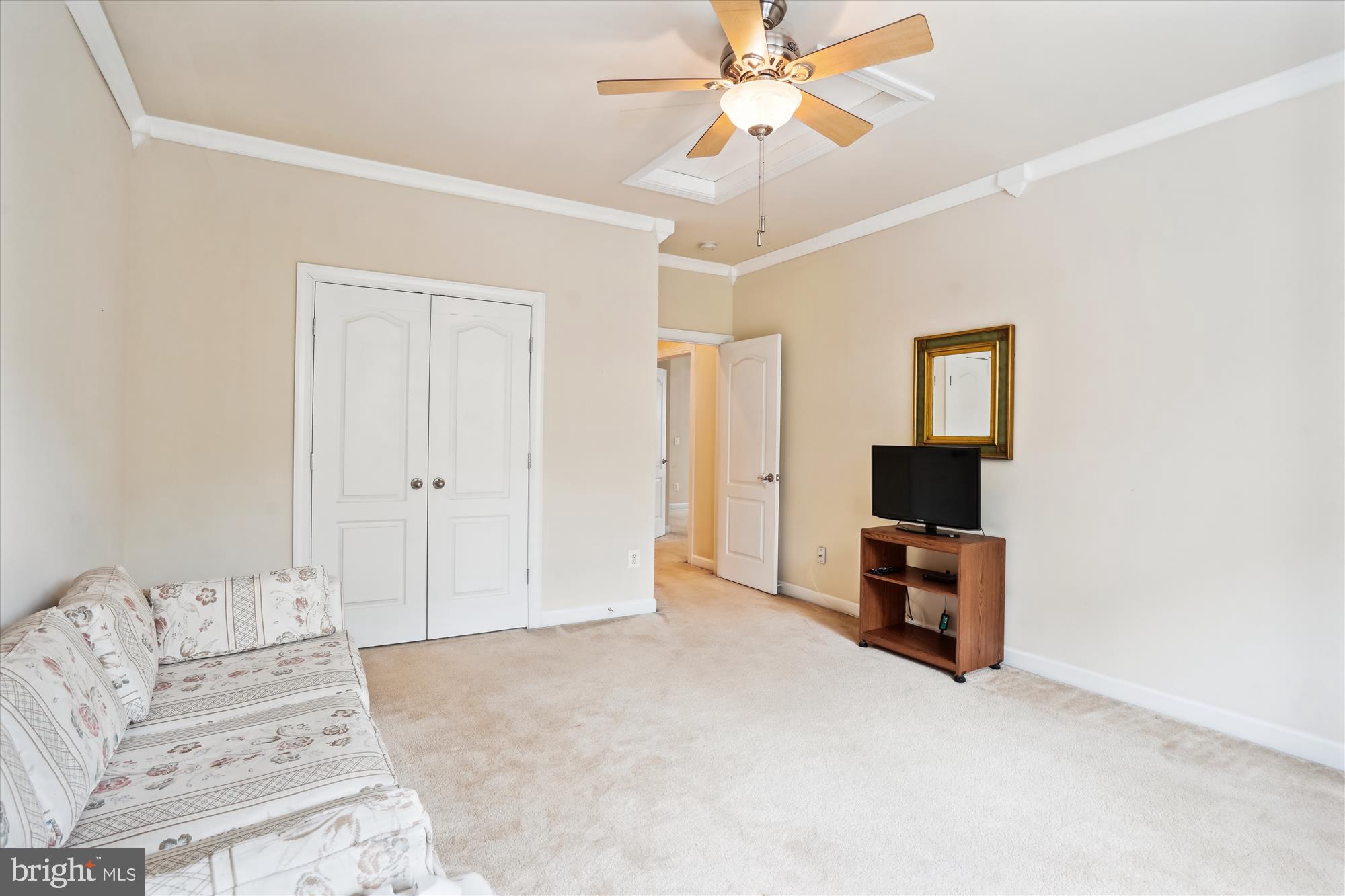 PRESIDENTIAL HILLS - Residential