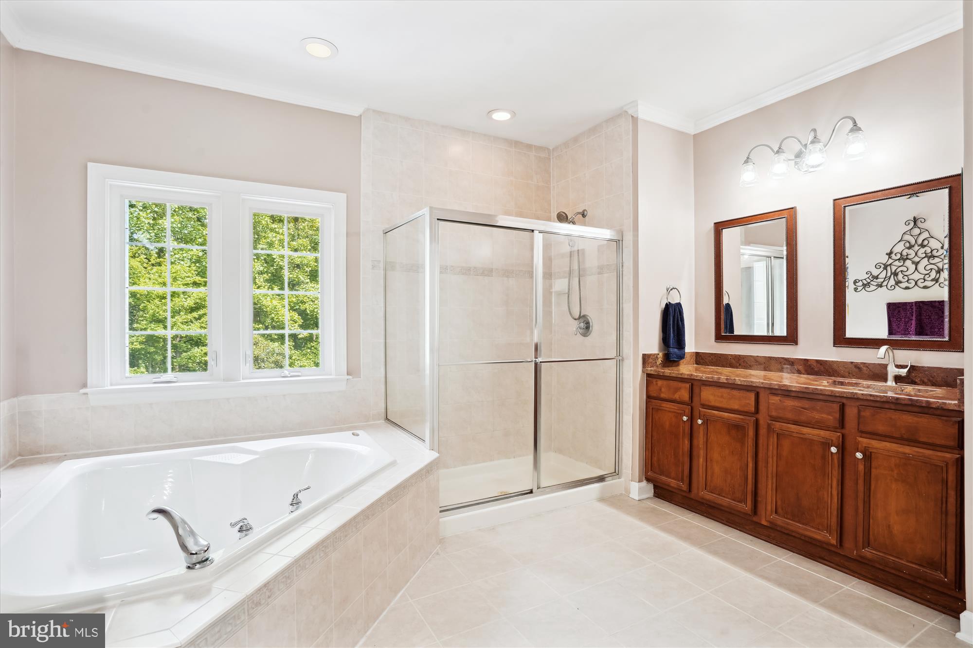 PRESIDENTIAL HILLS - Residential