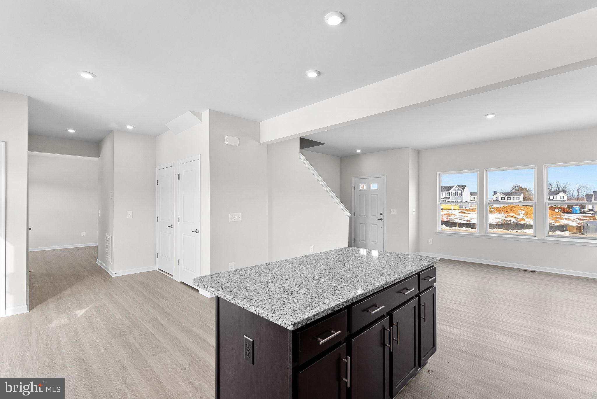 SOUTH BROOK - Residential