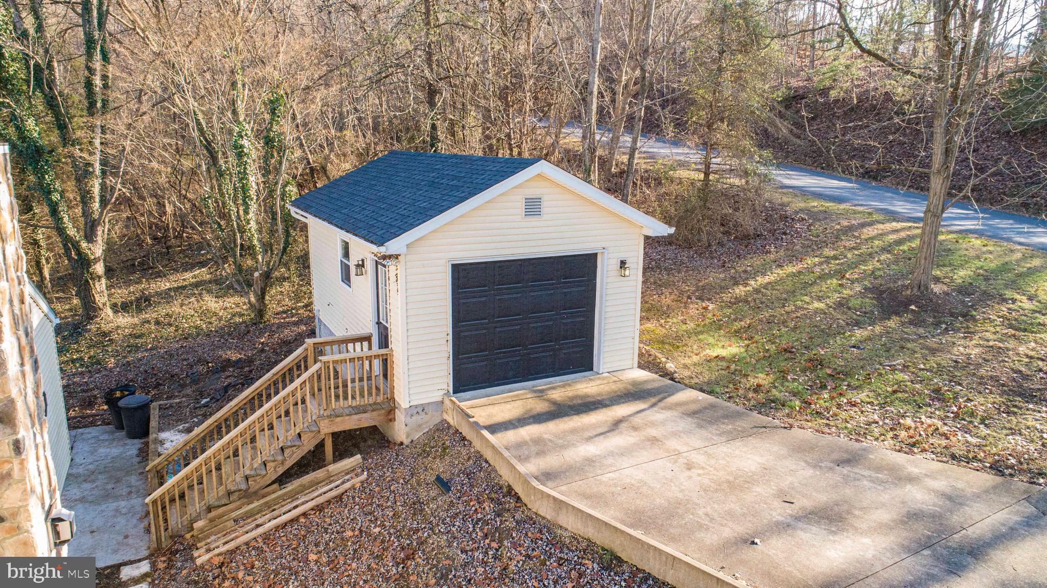 RIVERMONT ESTATES - Residential