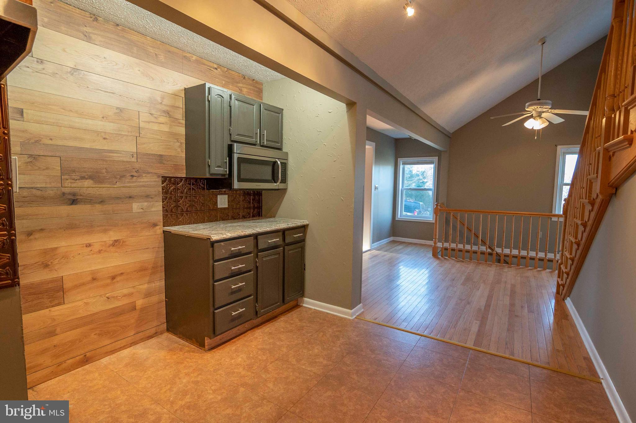 RIVERMONT ESTATES - Residential