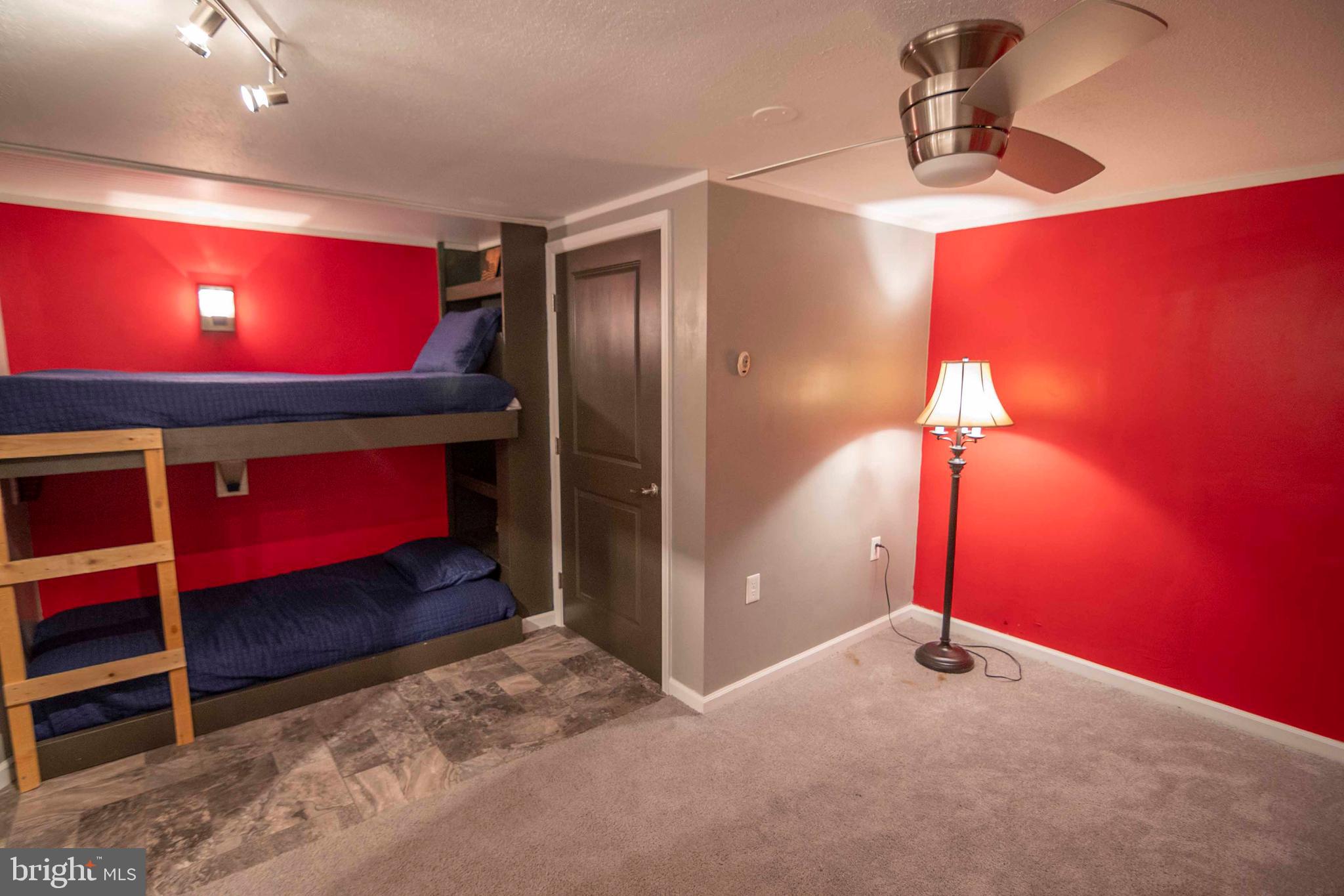 RIVERMONT ESTATES - Residential