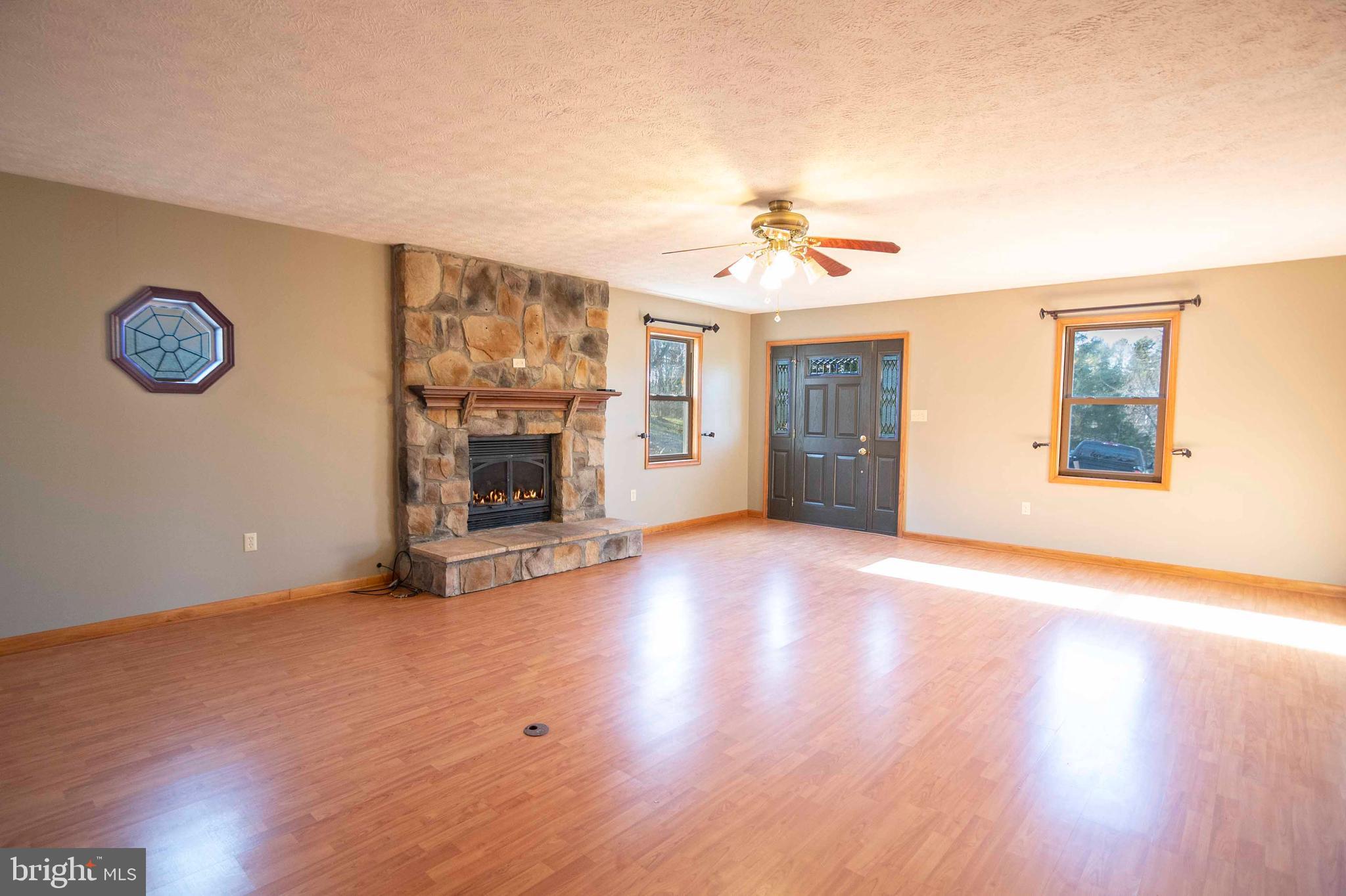 RIVERMONT ESTATES - Residential