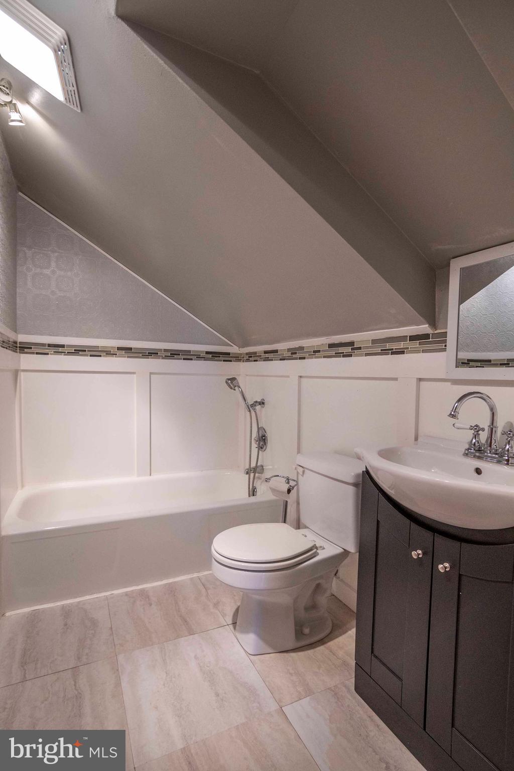 RIVERMONT ESTATES - Residential