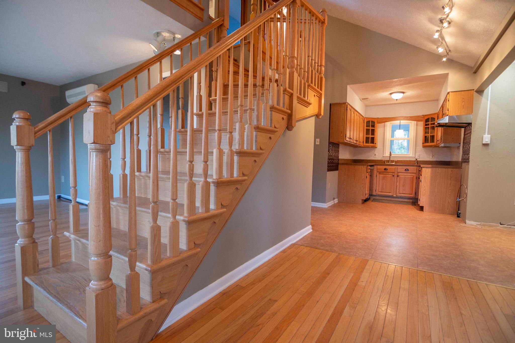 RIVERMONT ESTATES - Residential