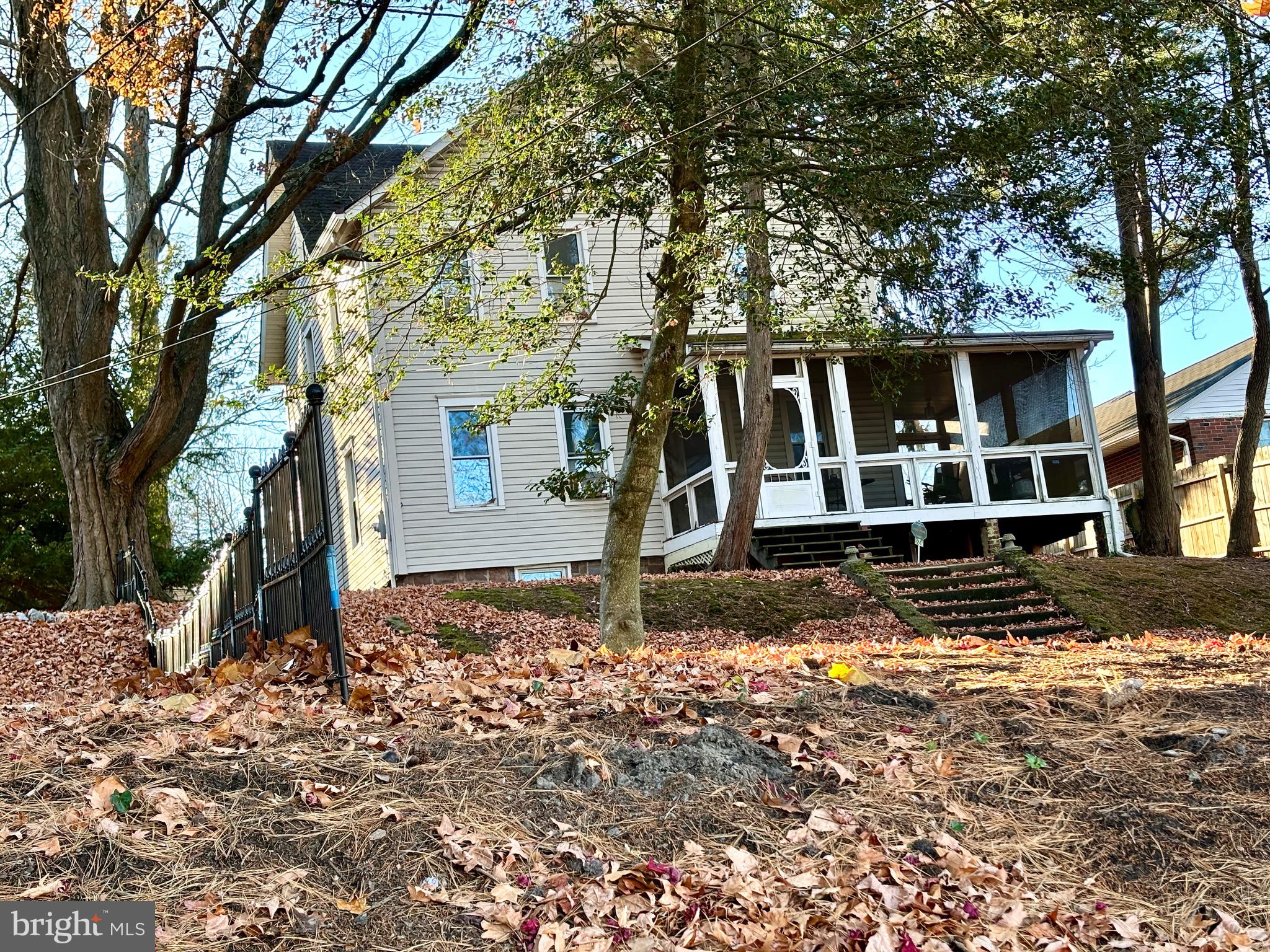 24 ERIAL ROAD