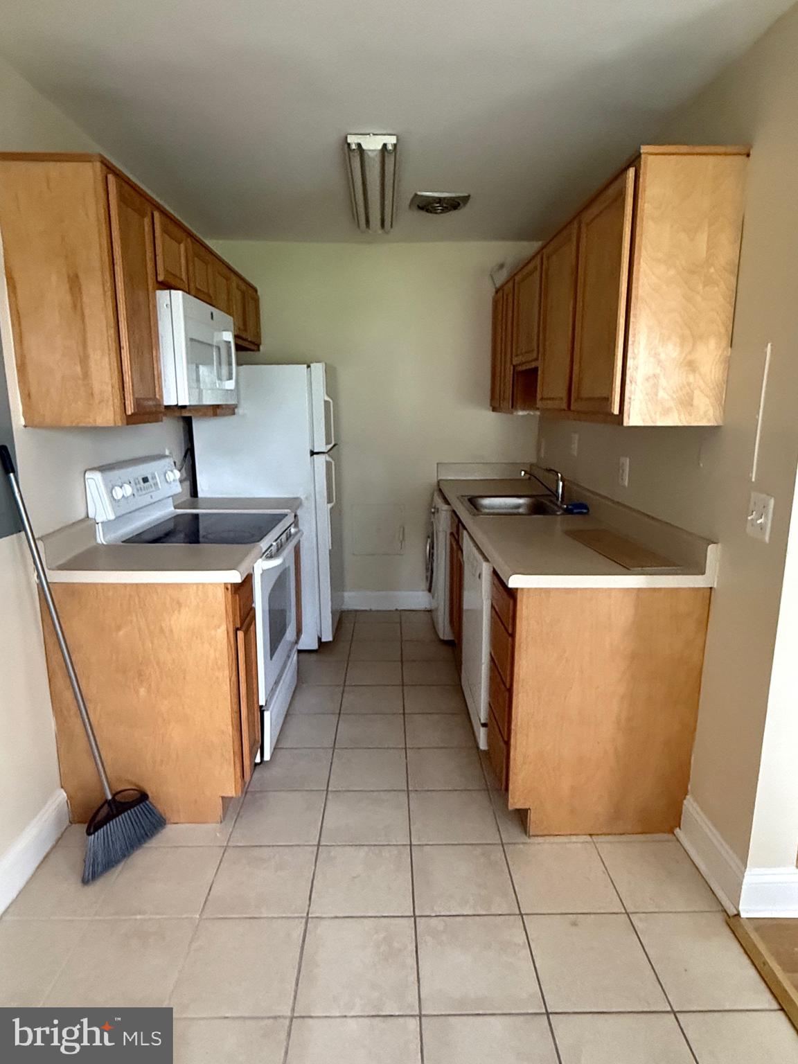 THE FAIRMONT 1001 CONDO - Residential