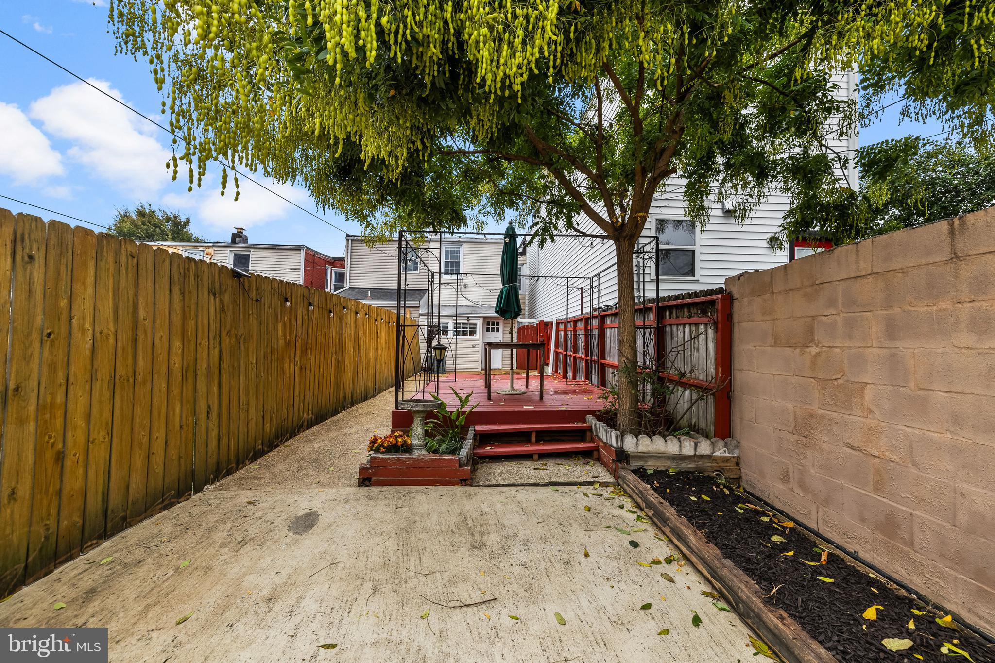 HAMPDEN HISTORIC DISTRICT - Residential