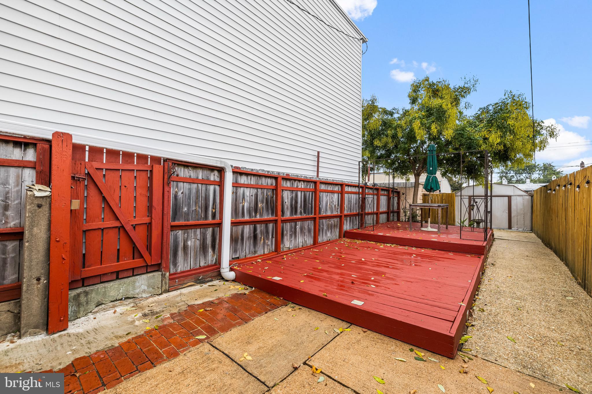 HAMPDEN HISTORIC DISTRICT - Residential