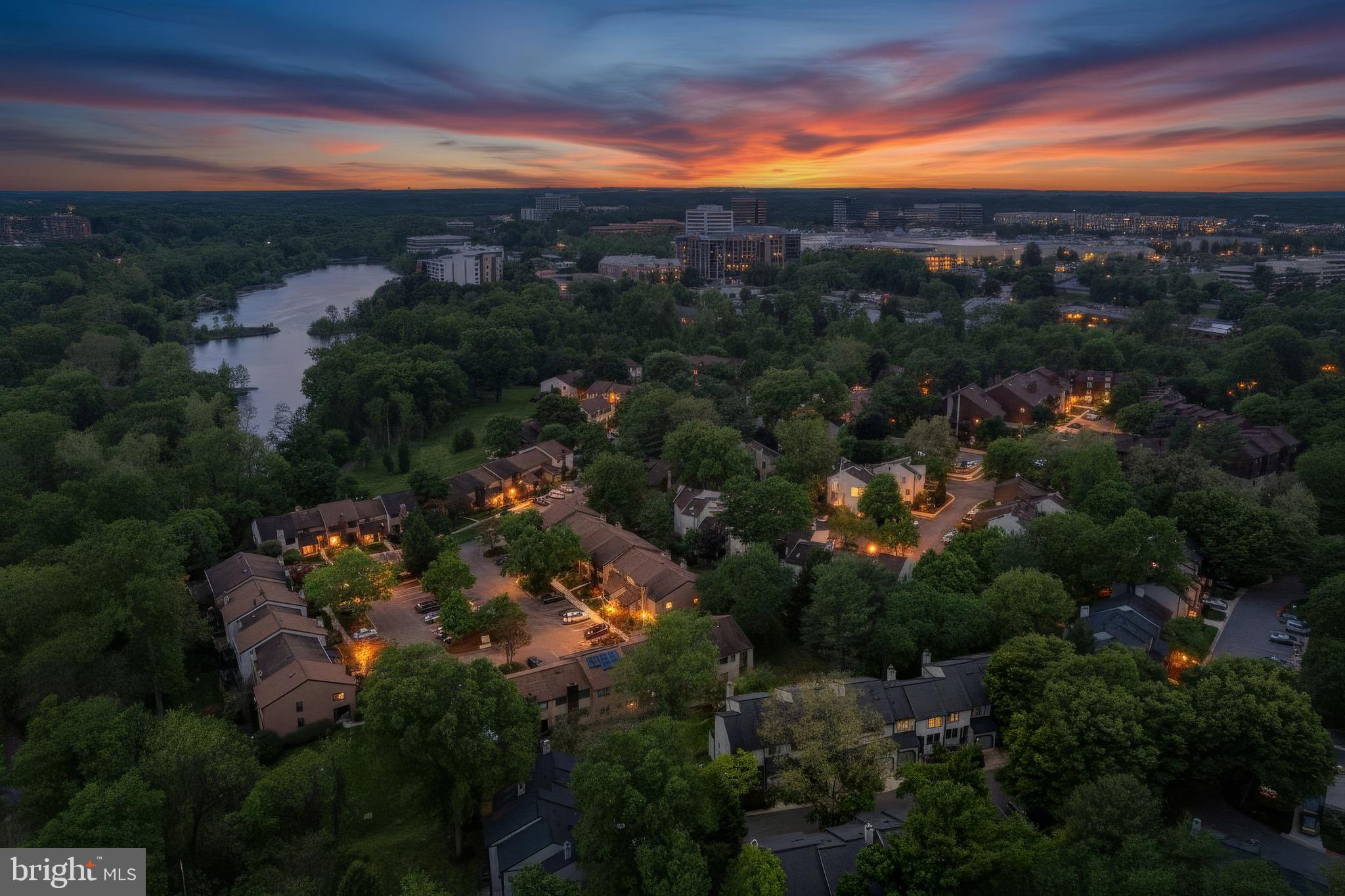 VANTAGE POINT - Residential