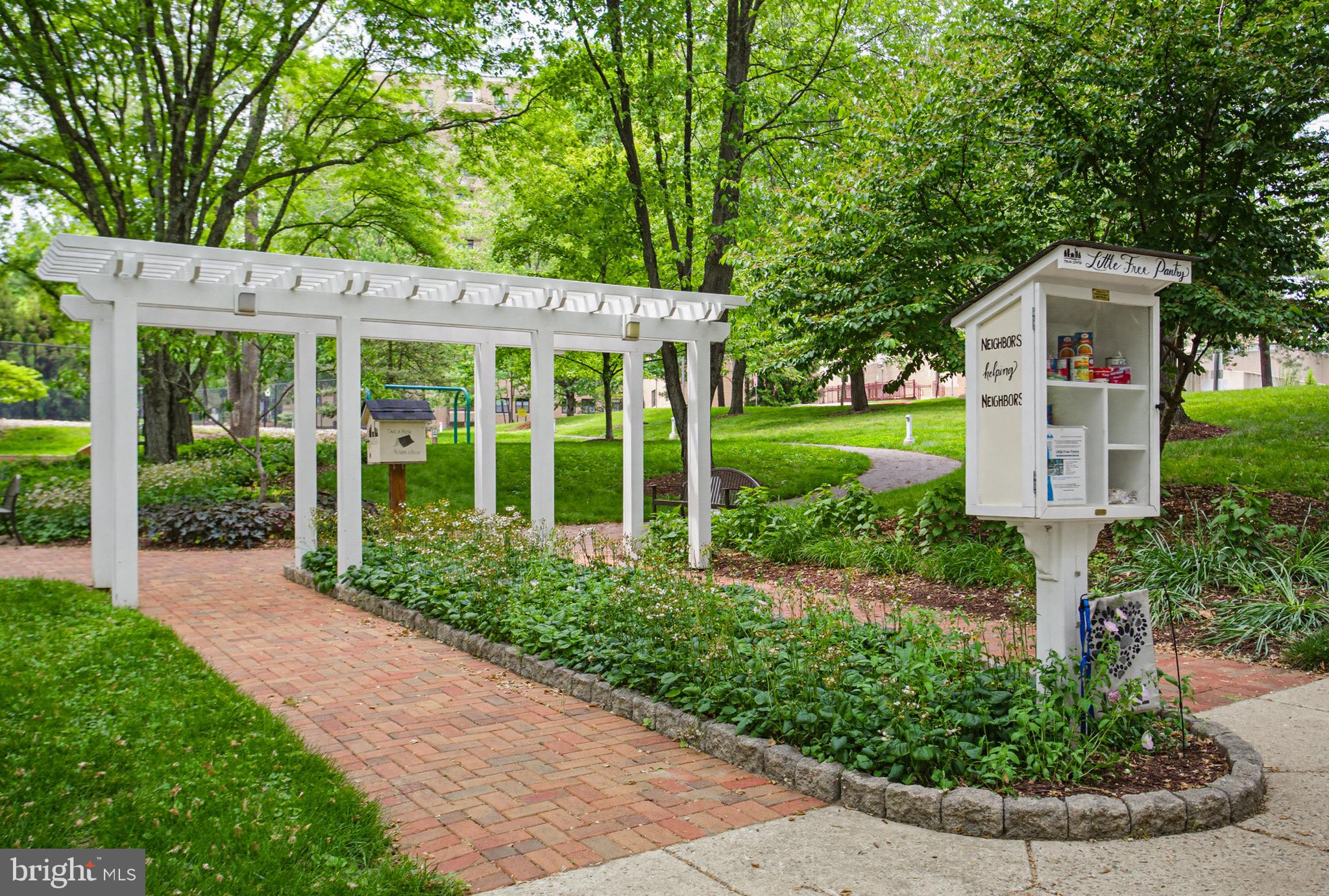 VANTAGE POINT - Residential