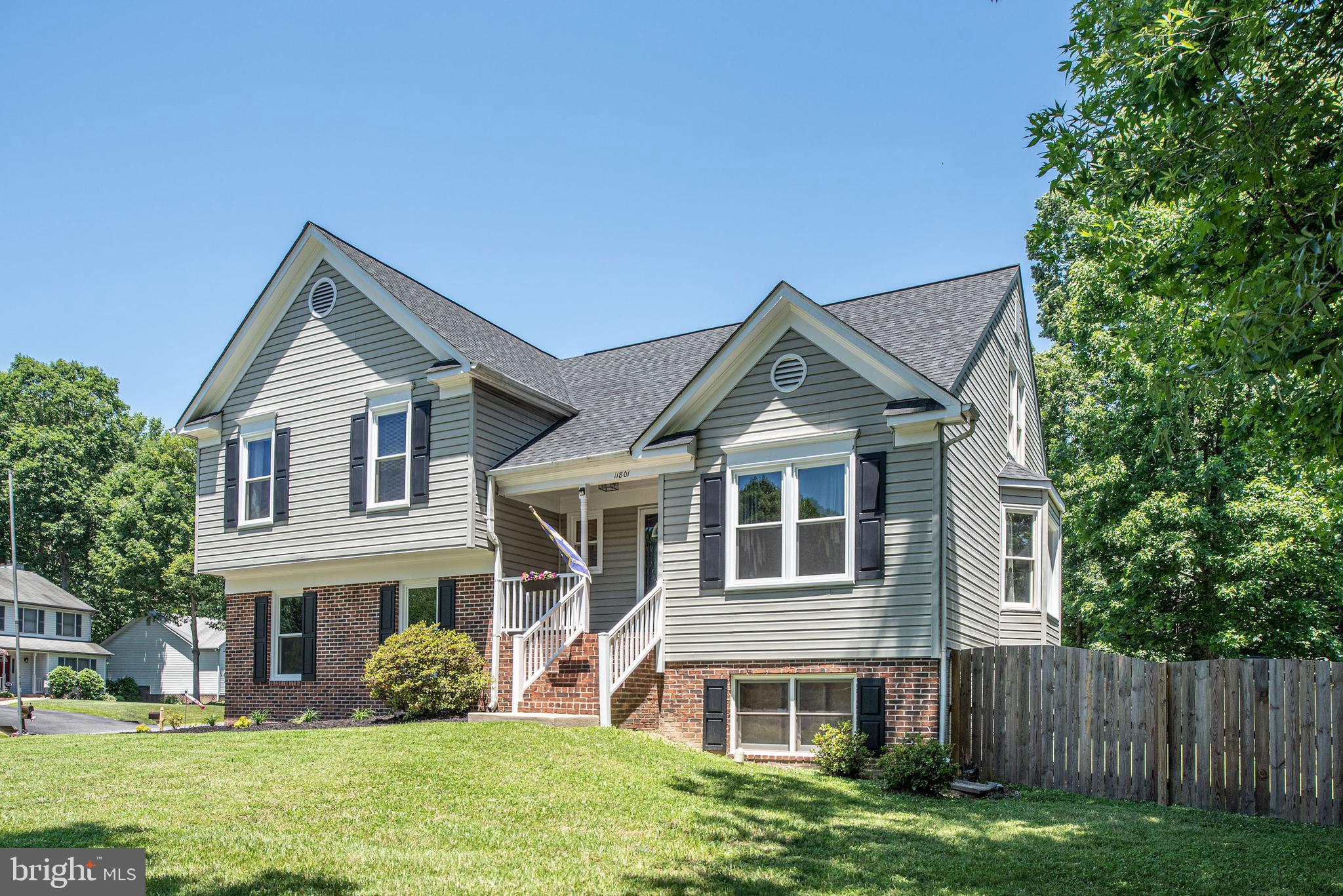 SMOKETREE - Residential