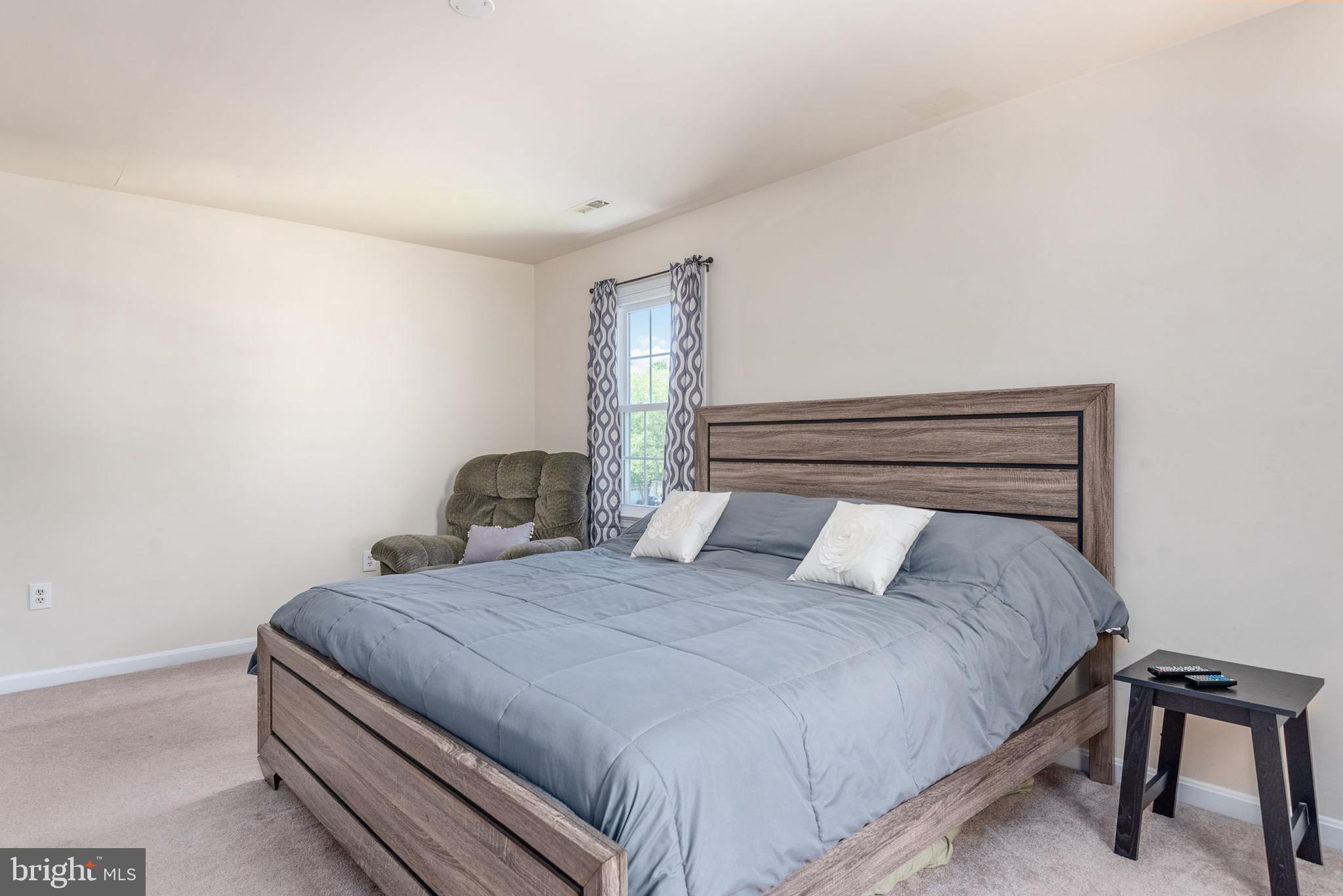 SMOKETREE - Residential